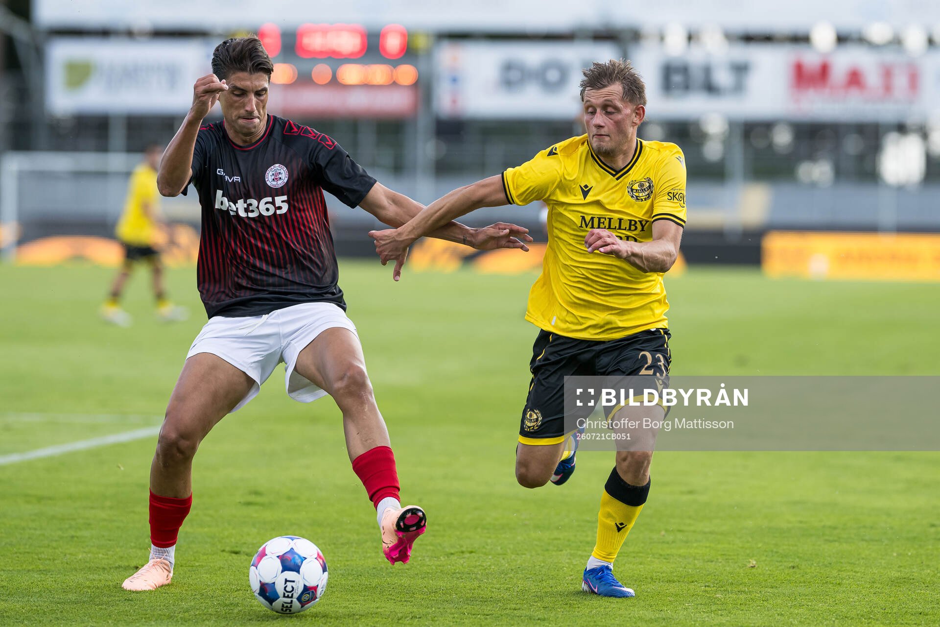 Gabri Cardozo of Lincoln Red Imps and Aki Samuelsen of