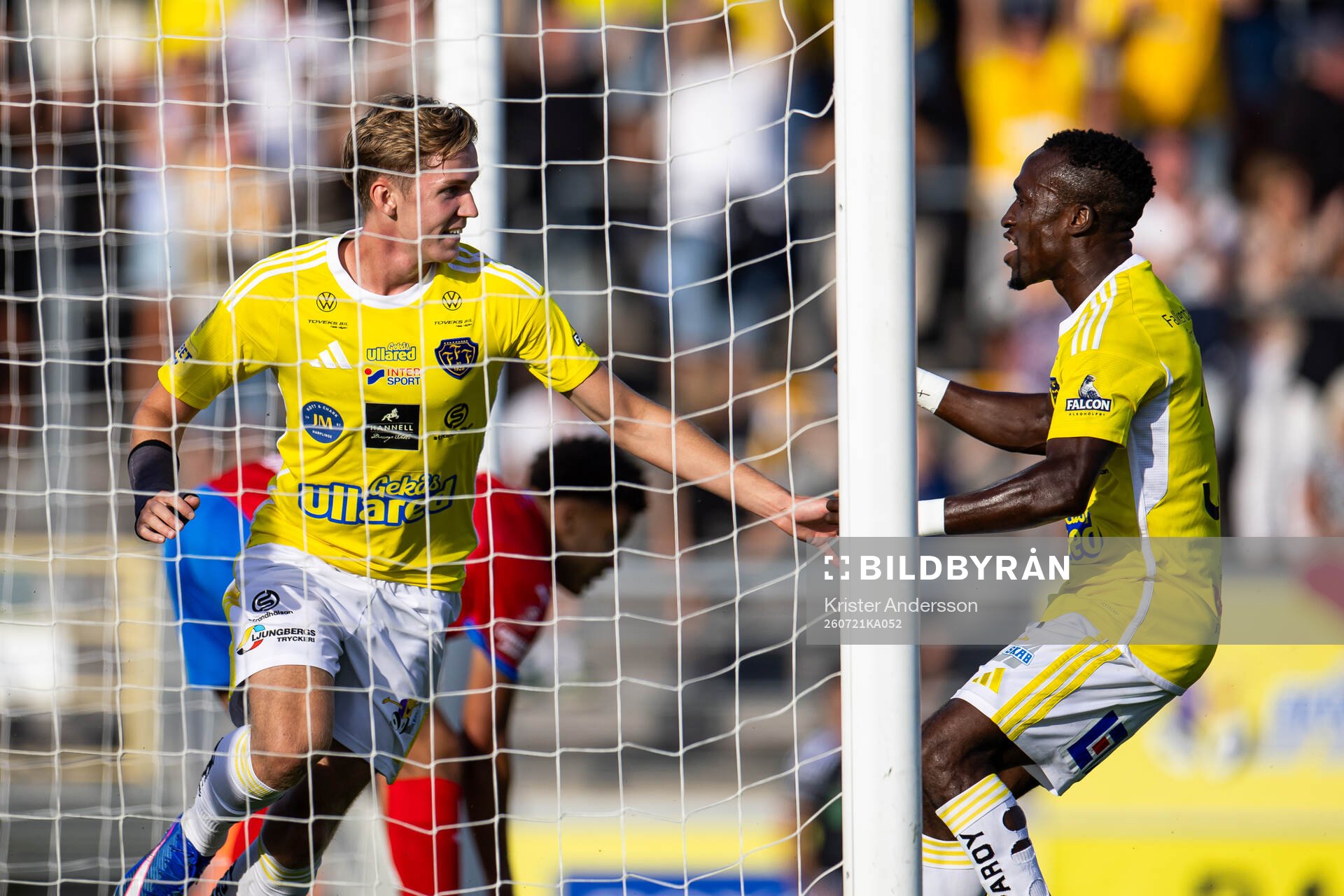 Falkenbergs Hampus Källström jublar