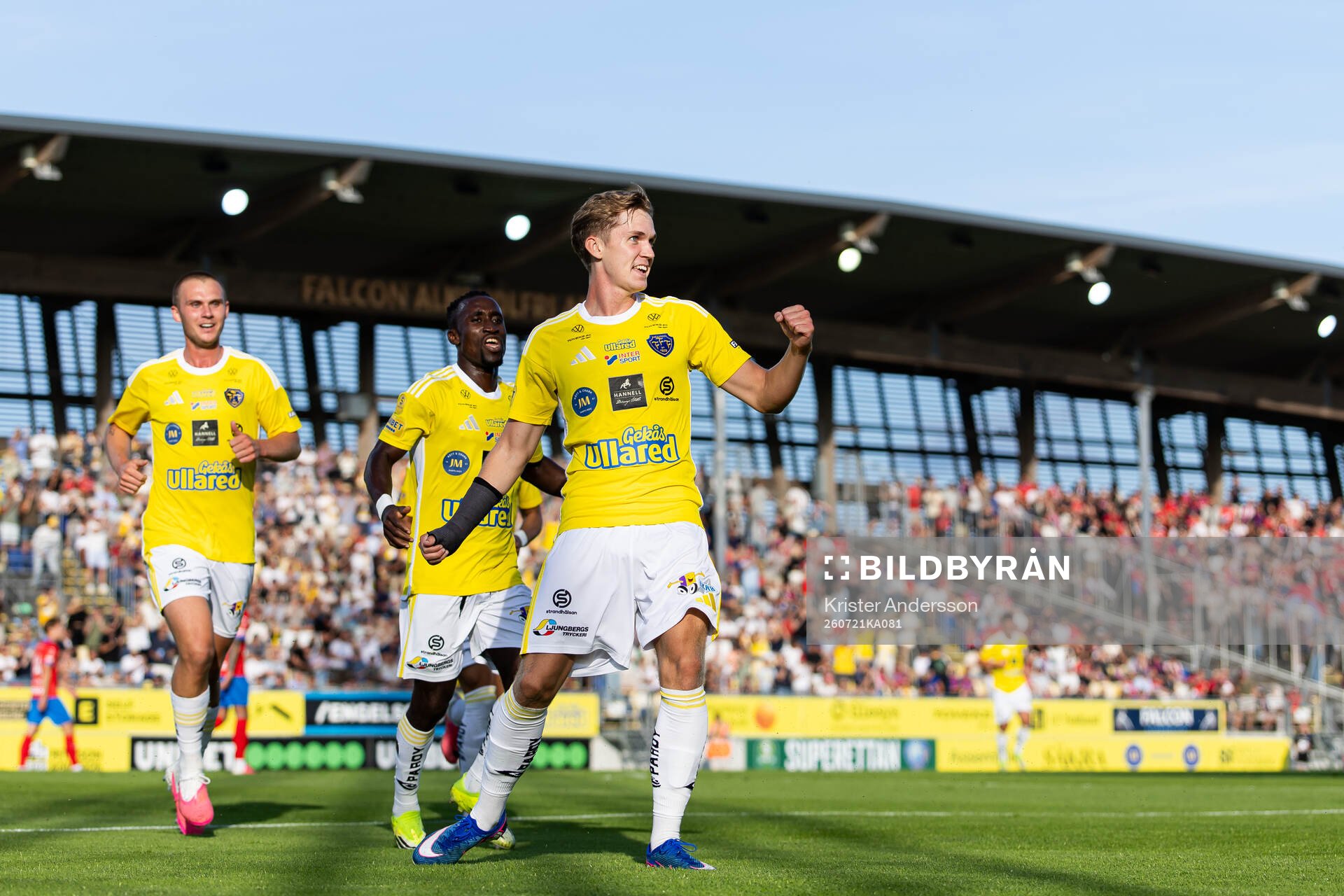 Falkenbergs Hampus Källström jublar