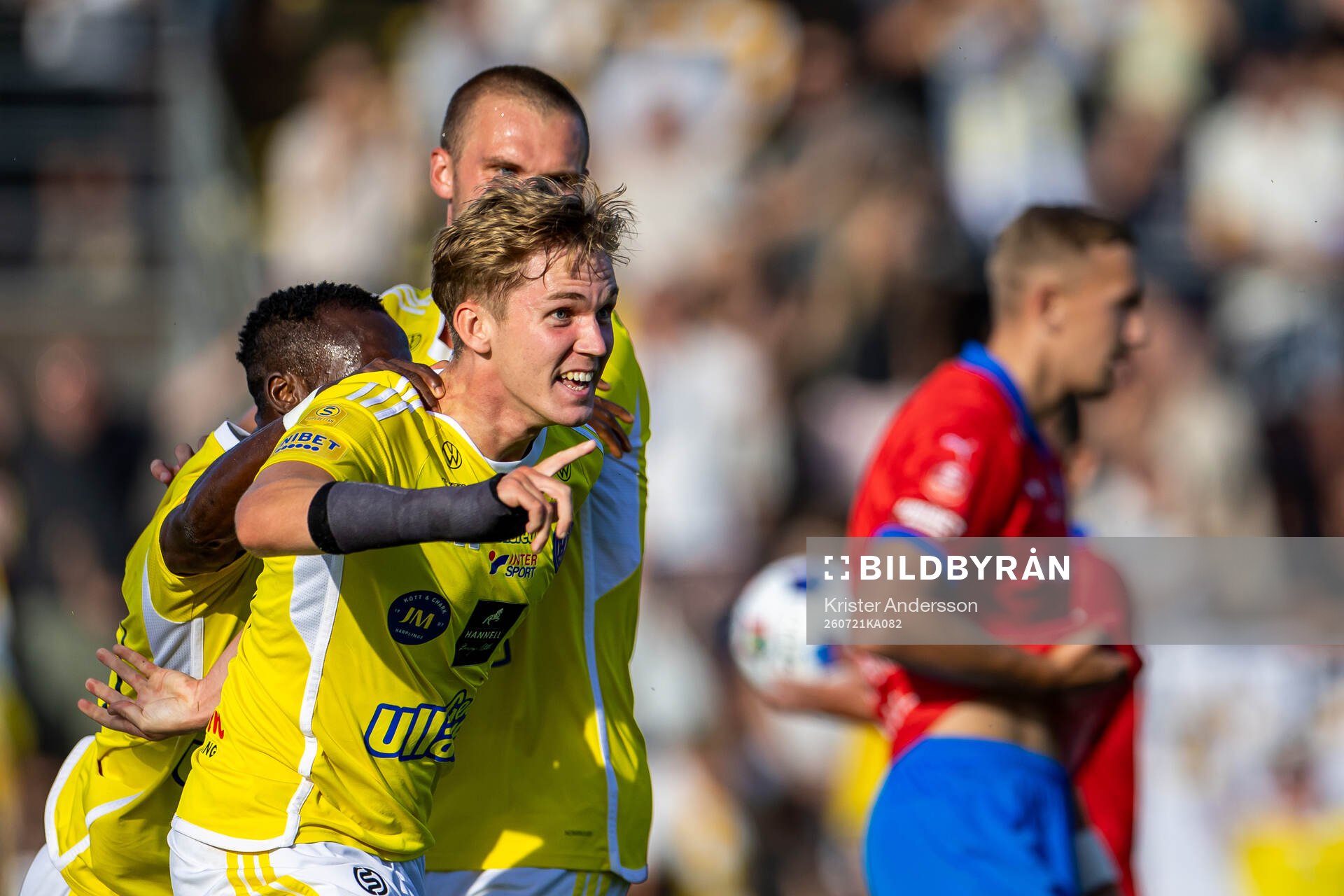 Falkenbergs Hampus Källström jublar