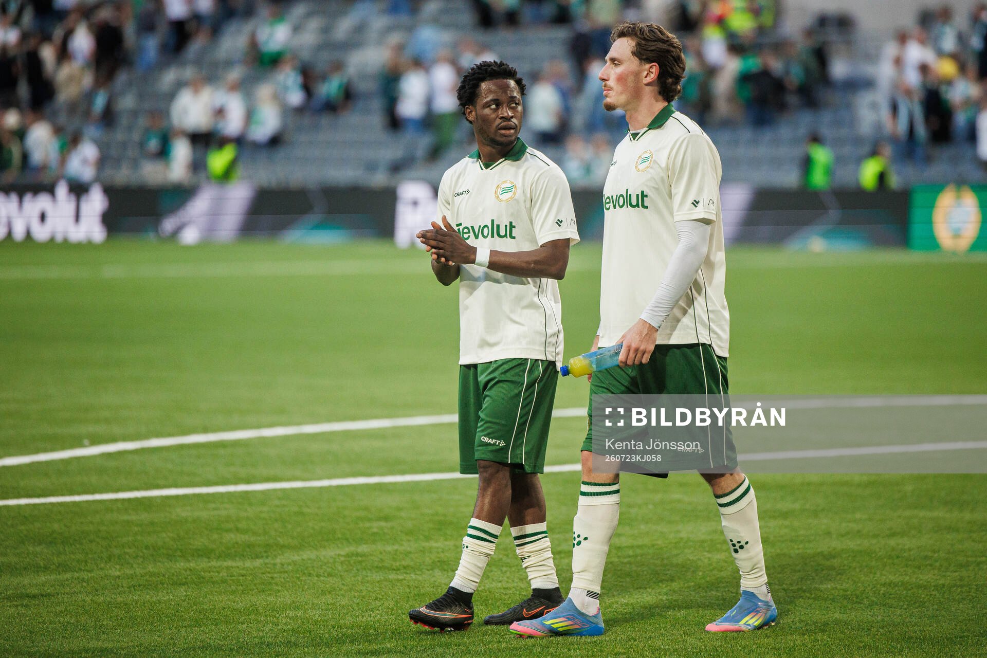 Frank Junior Adjei and Noah Persson looks dejected