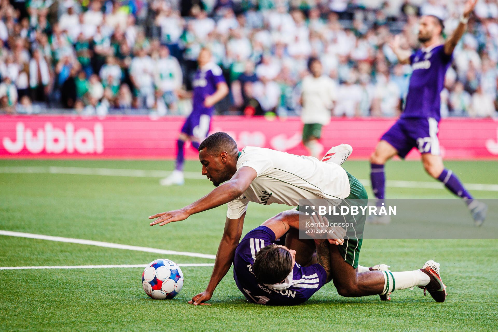 Paulos Abraham of Hammarby and Giulian Biancone of