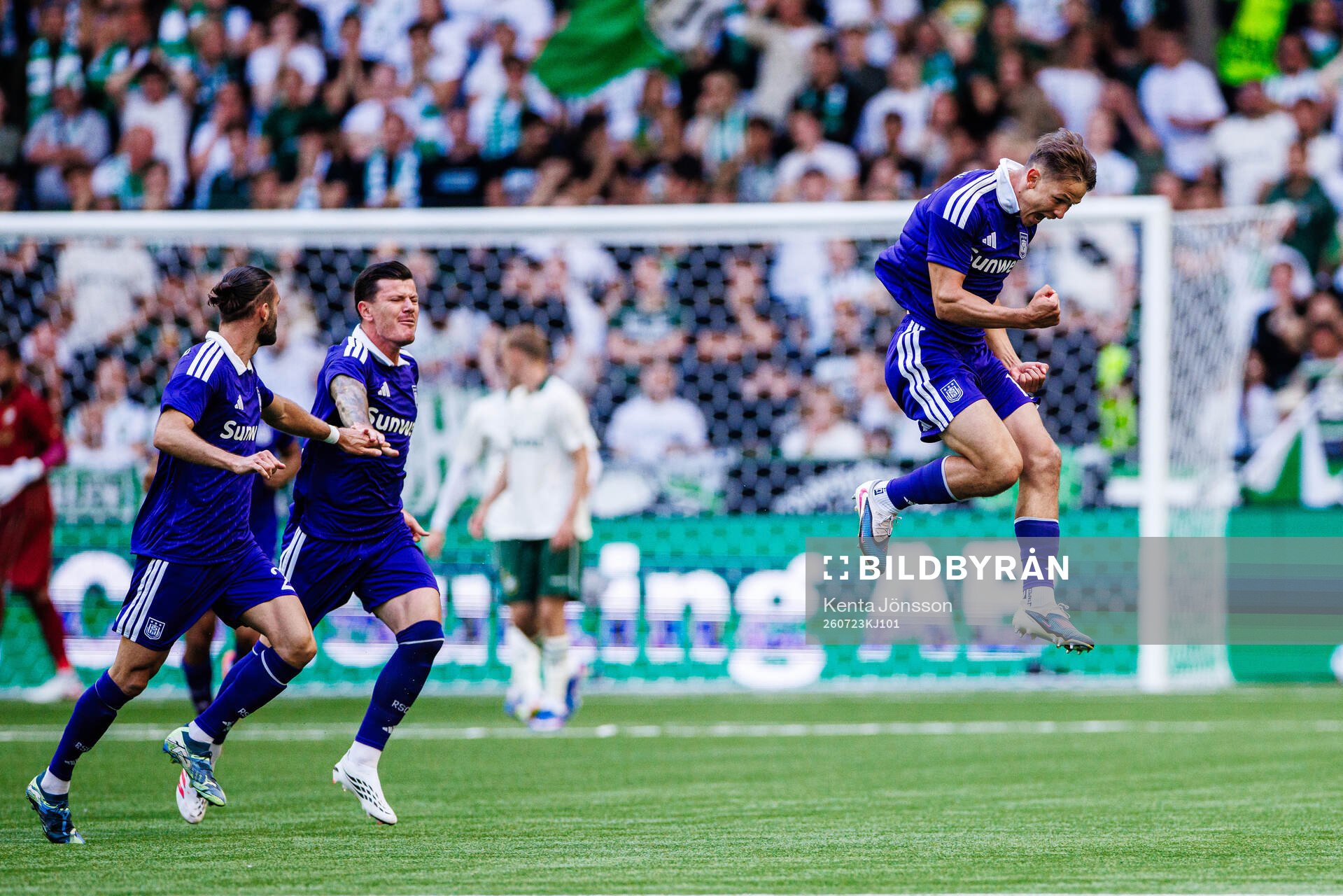 Danylo Sikan of Anderlecht celebrates
