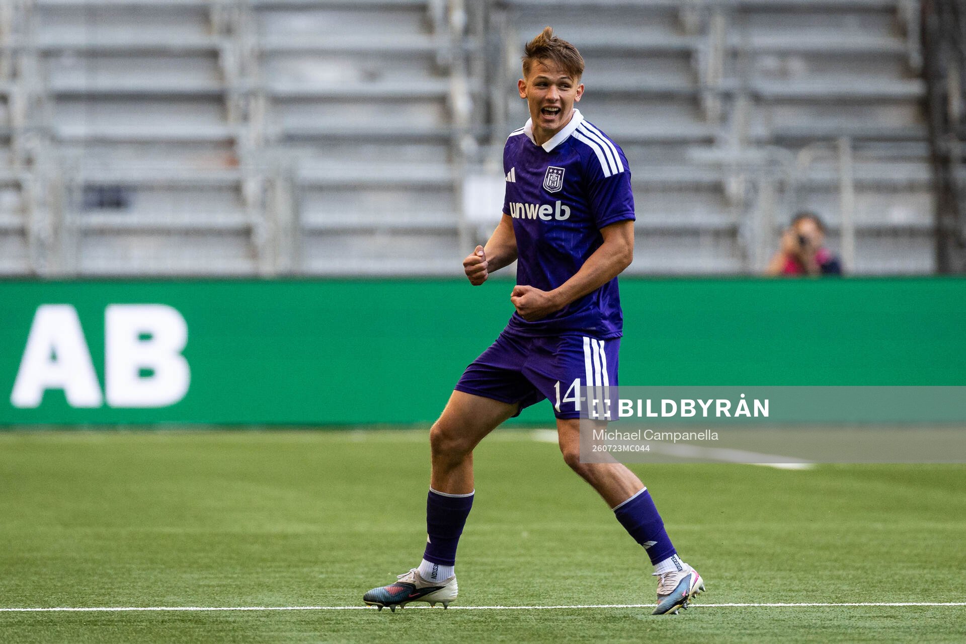 Danylo Sikan of Anderlecht celebrates