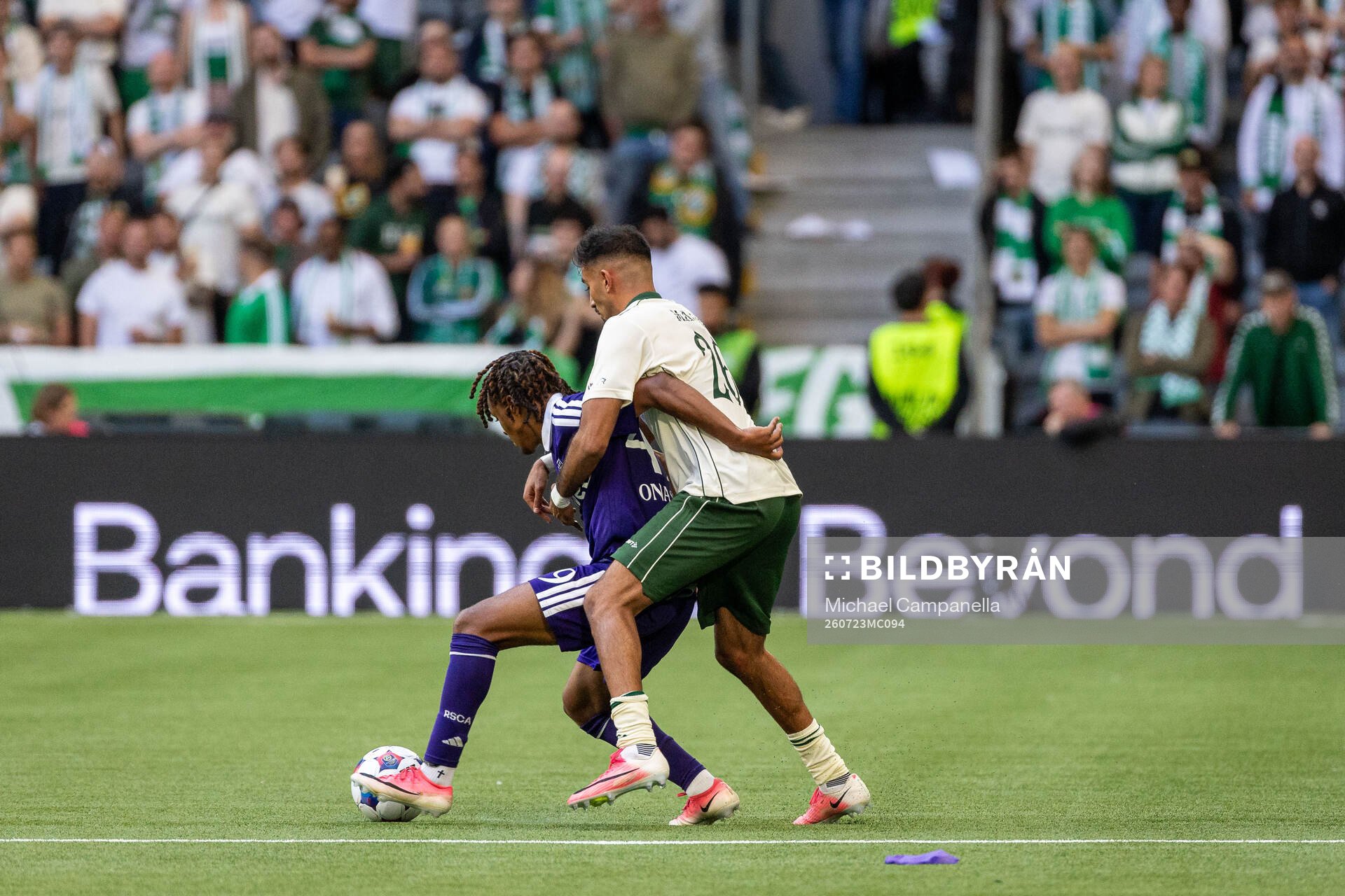 Jayden Onia Seke of Anderlecht and Montader Madjed of