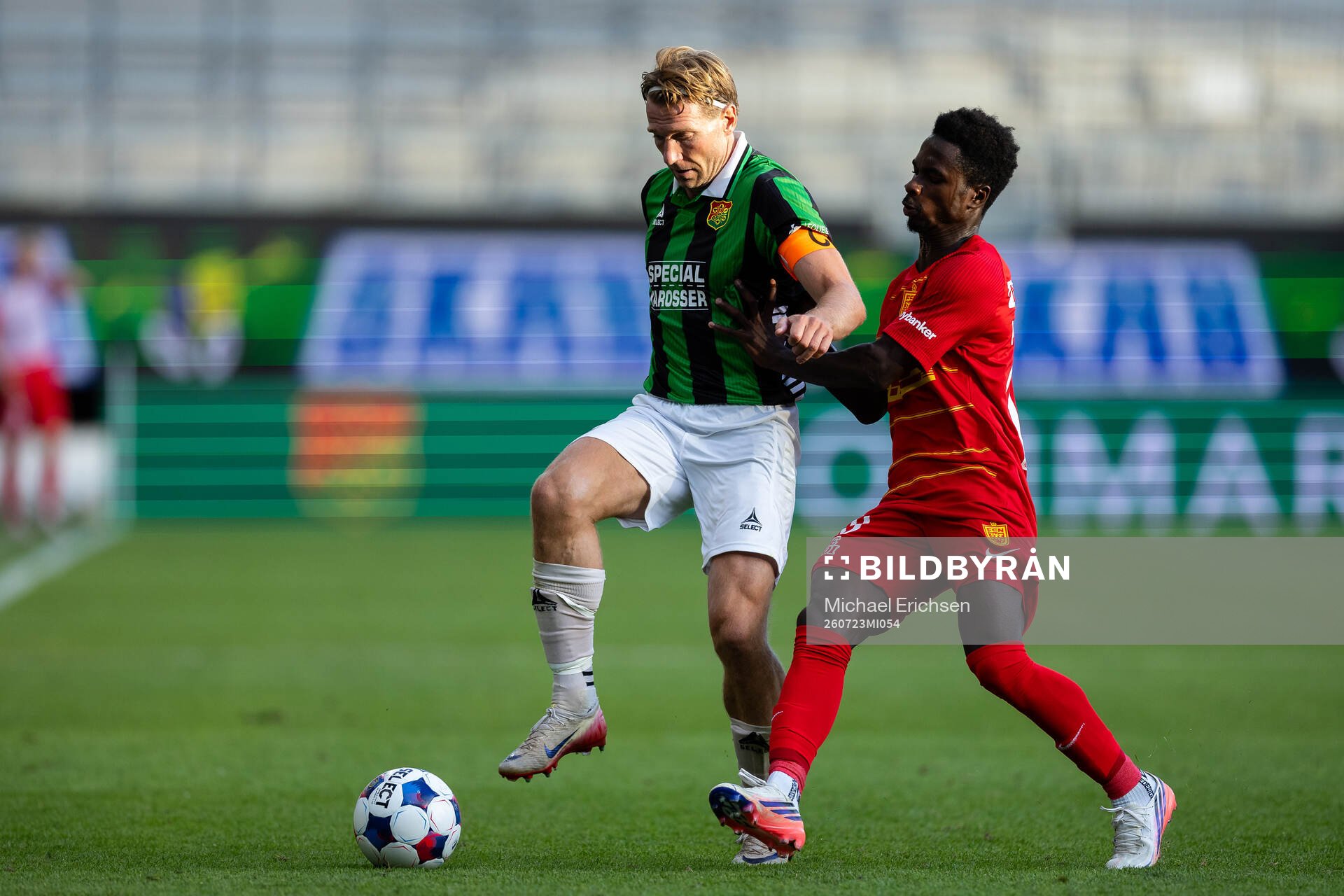 August Wängberg of GAIS and Prince Amoako of FC