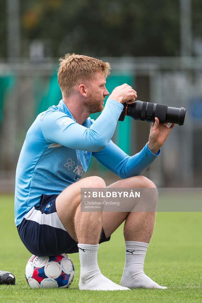Anders Christiansen fotograferar