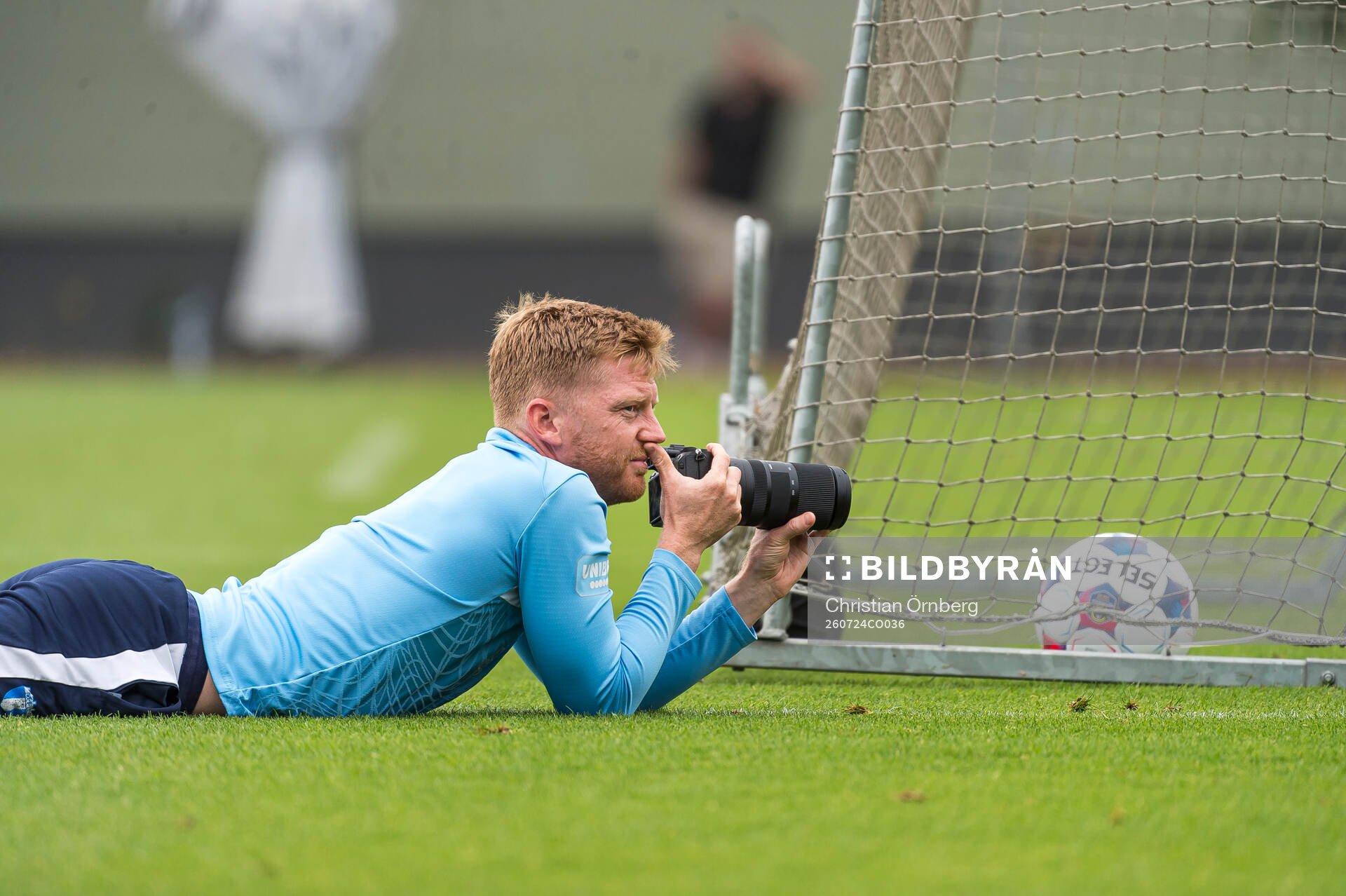 Anders Christiansen fotograferar
