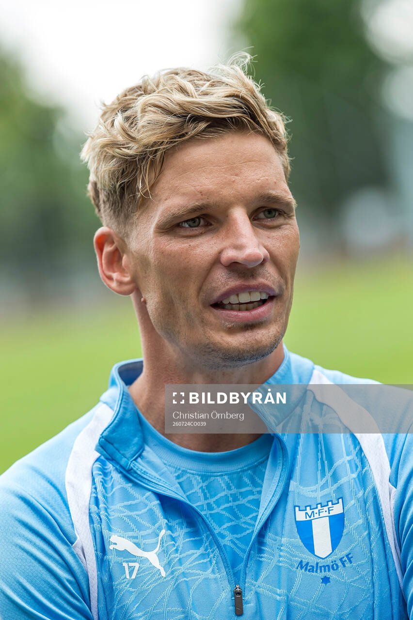 Jens Stryger Larsen
