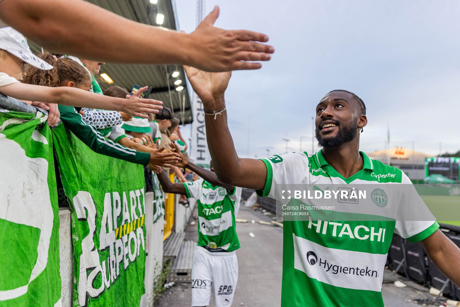 Västerås Haladj-Madiou Keita tackar supportrarna