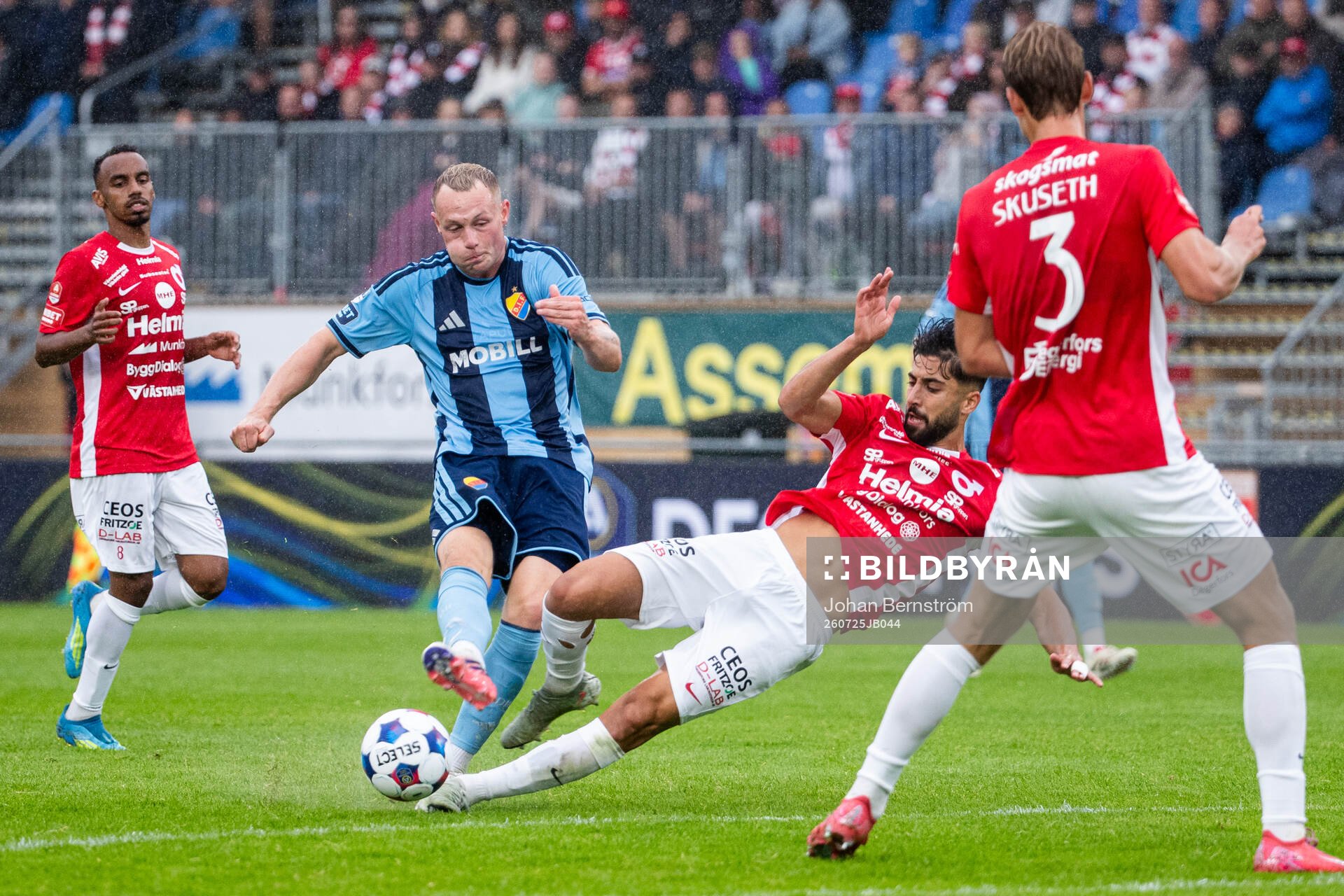 Djurgårdens Kristian Lien och Degerfors Ahmad Faqa