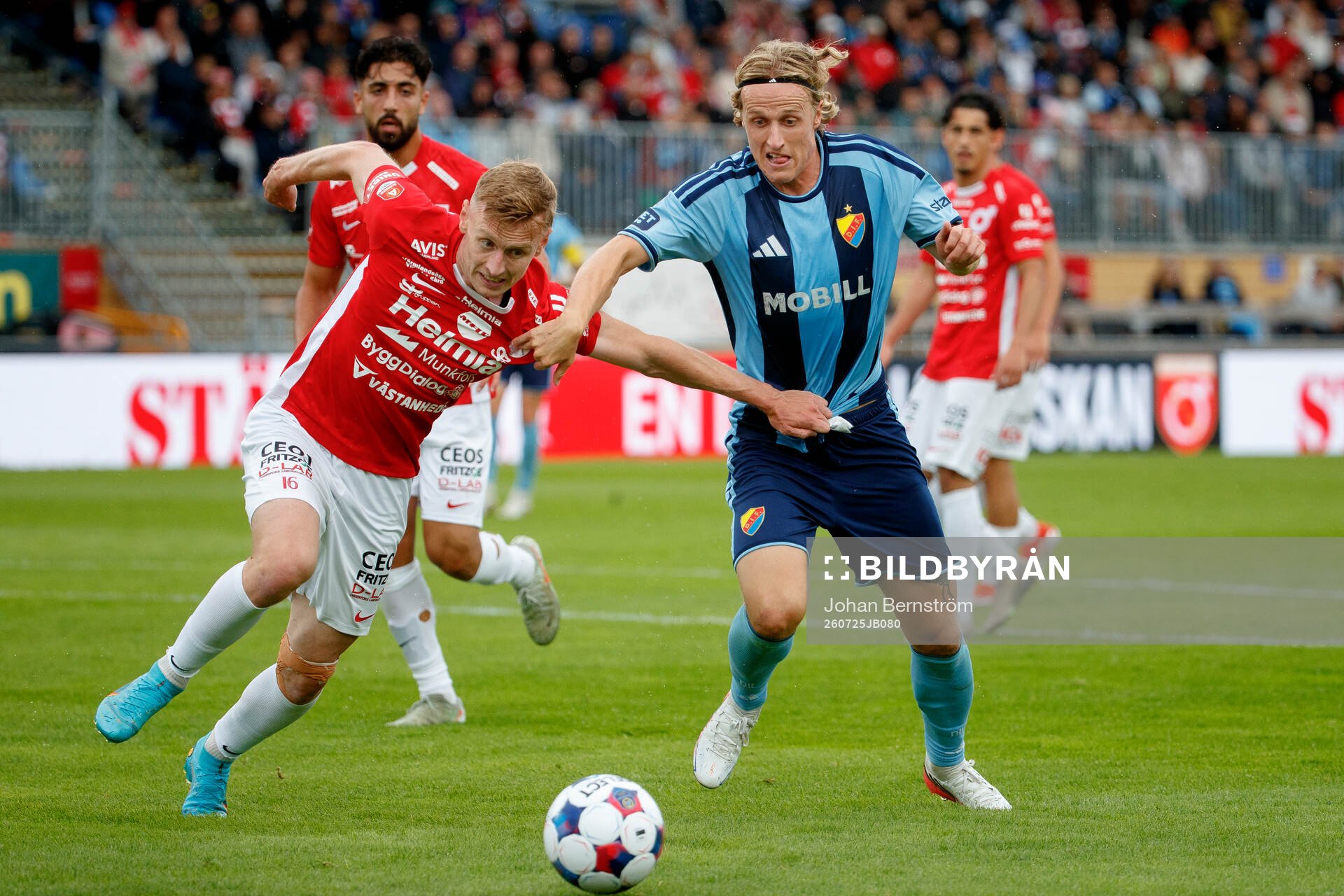 Degerfors Sebastian Ohlsson  och Djurgårdens Jeppe Okkels