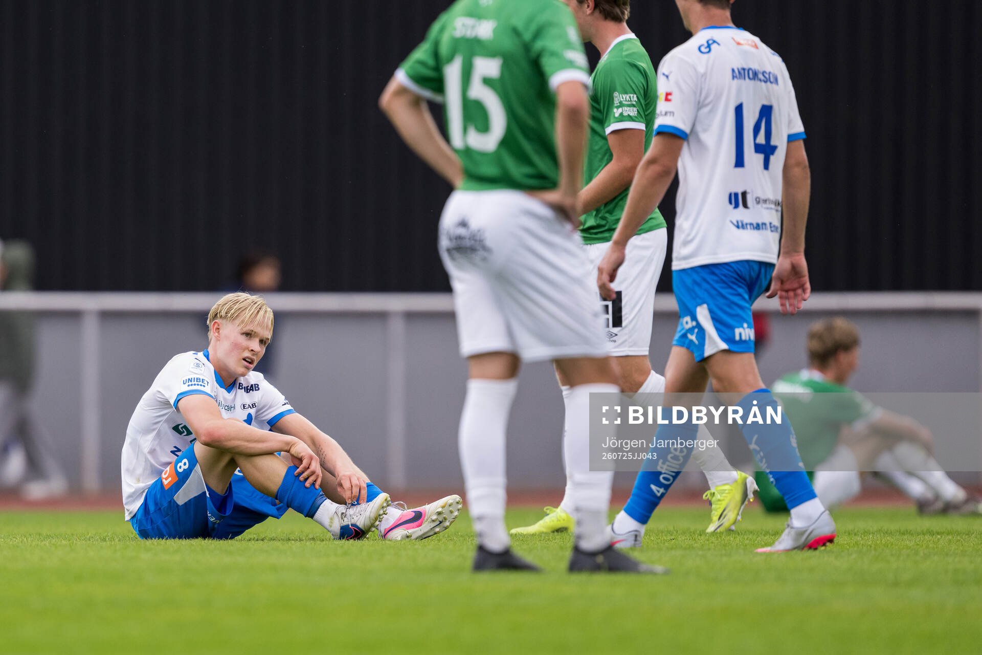 IFK Värnamos Hugo Mella deppar