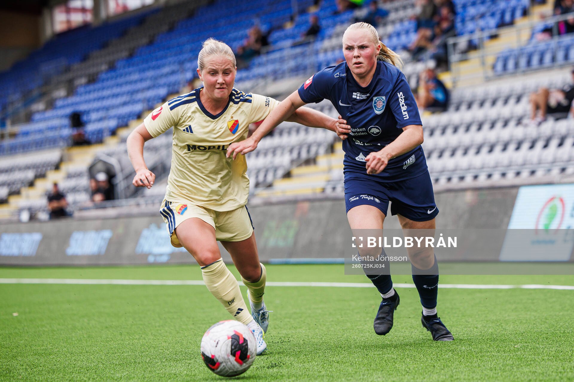 Djurgårdens Maria Olafsdottir Gros och Eskilstuna United