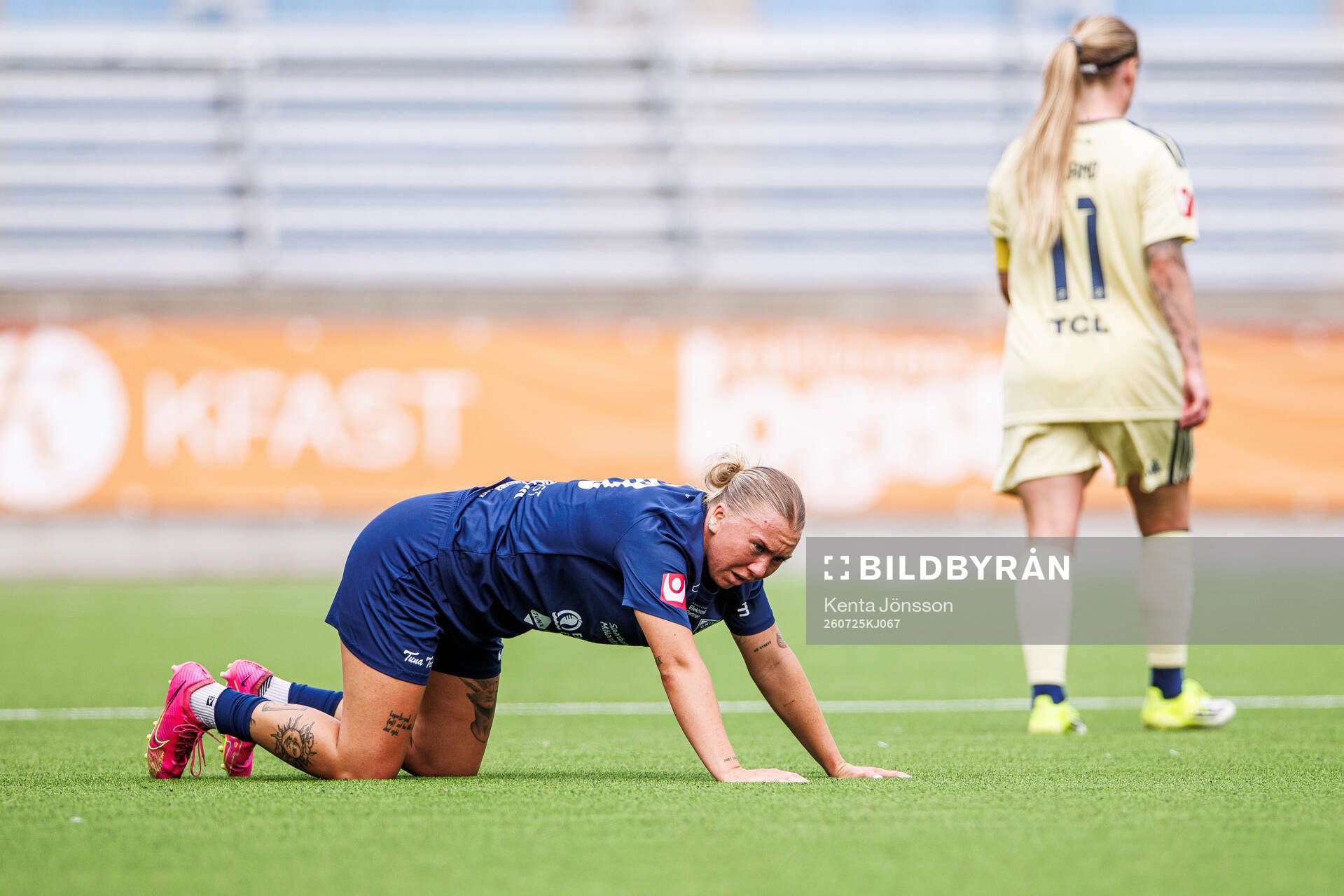 Eskilstuna United DFFs Linnea Prambrant deppar