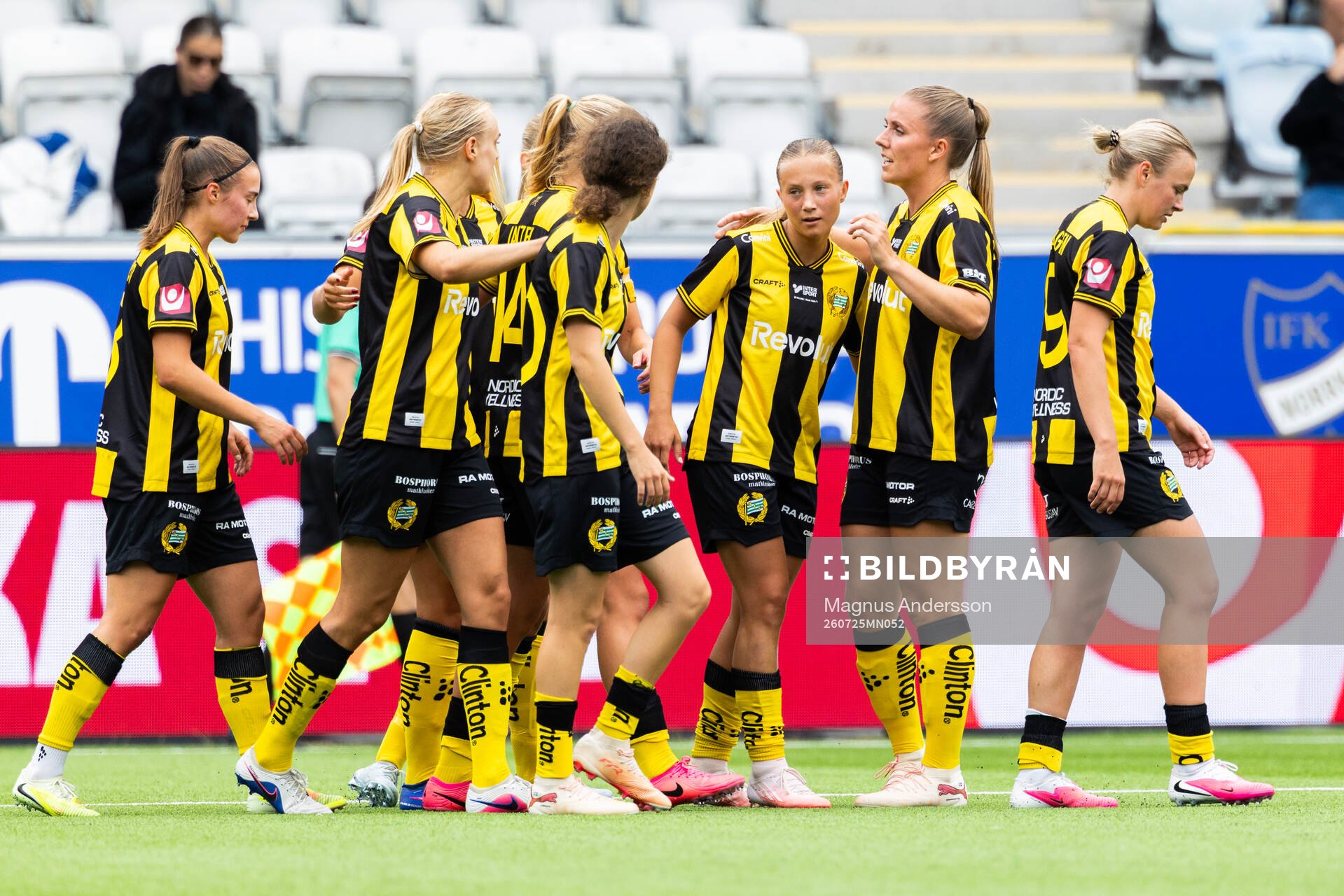 Hammarbys Fanny Peterson jublar