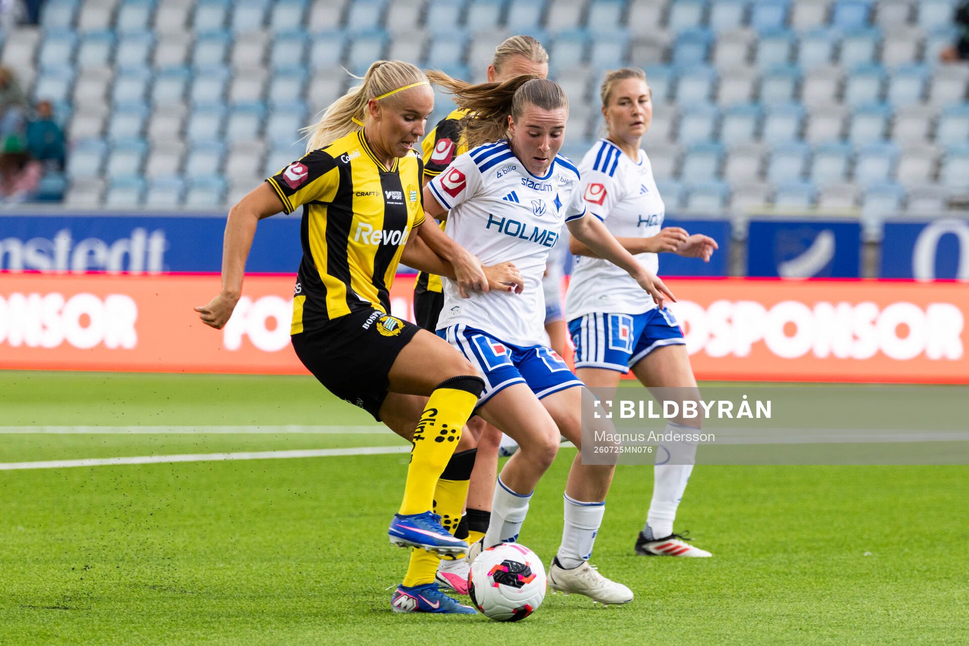 Hammarbys Stina Lennartsson och IFK Norrköpings Carrie