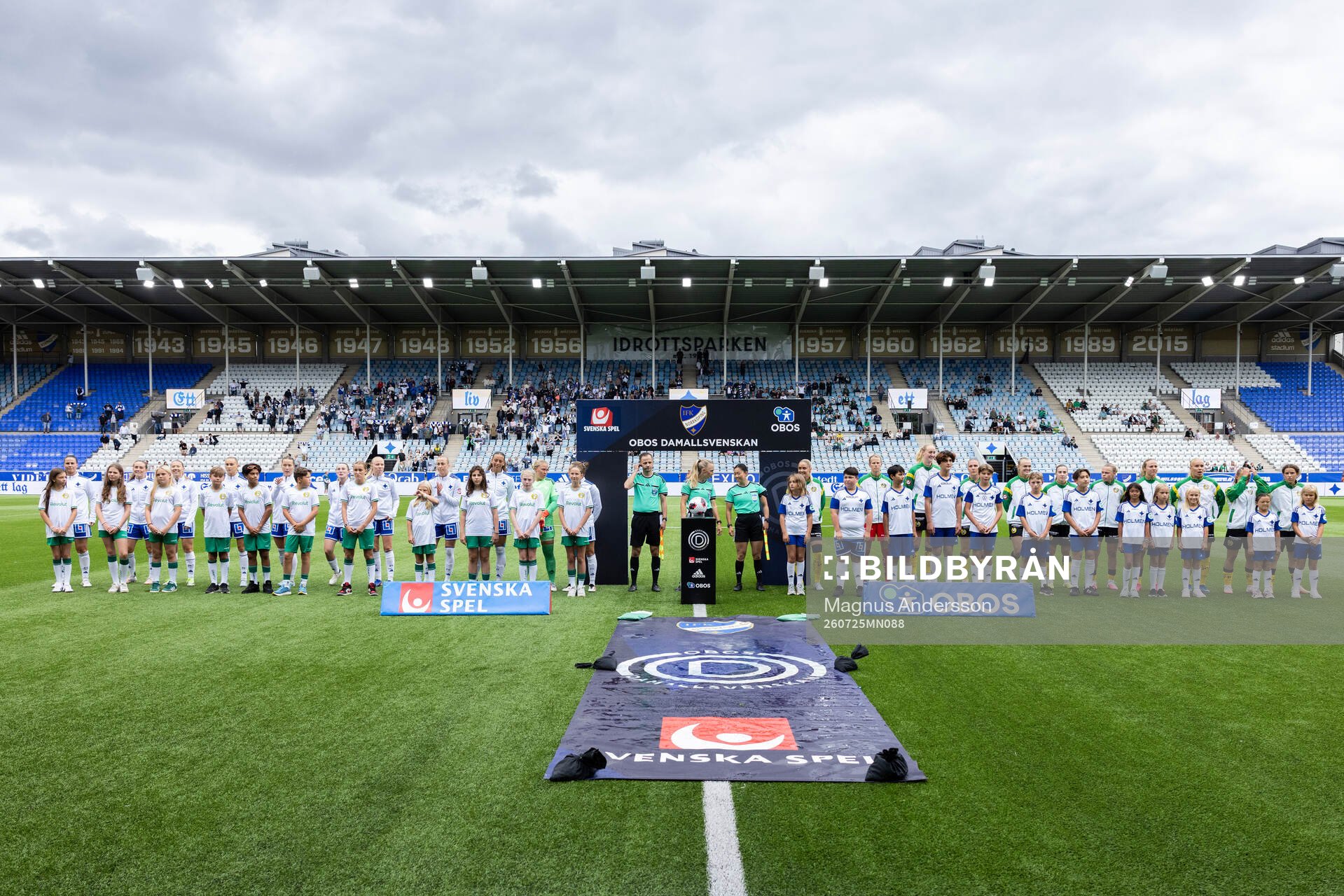 IFK Norrköpings spelare och Hammarbys spelare