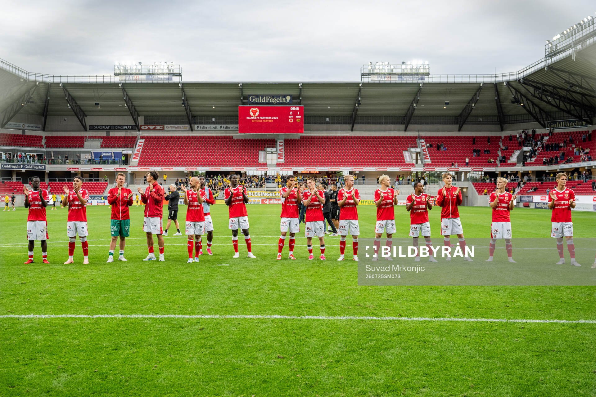 Kalmars spelare jublar
