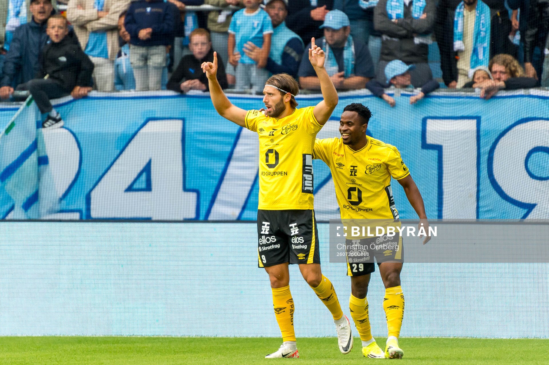 Elfsborgs Arber Zeneli jublar