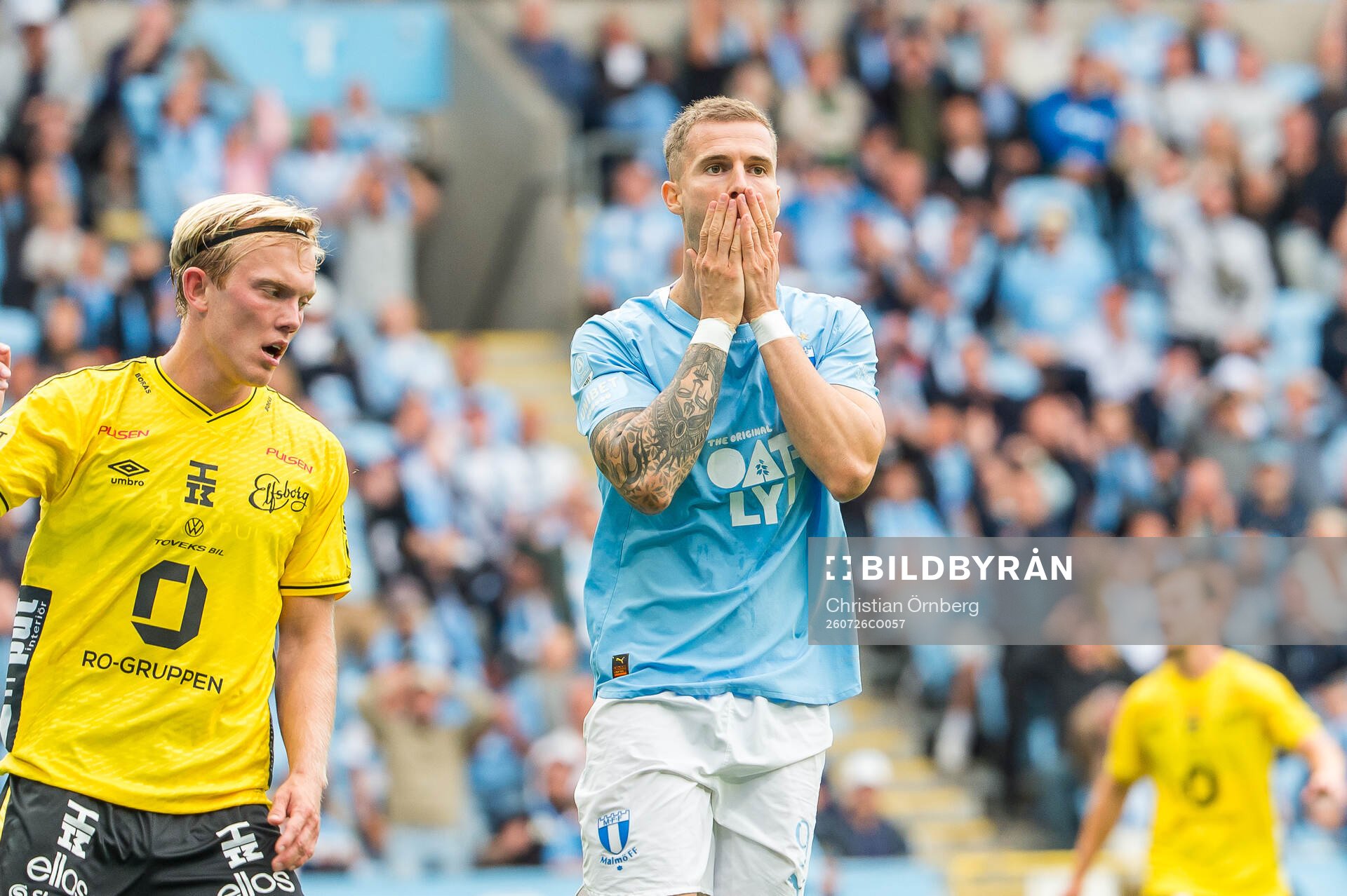 Malmö FFs Diego Garcia deppar