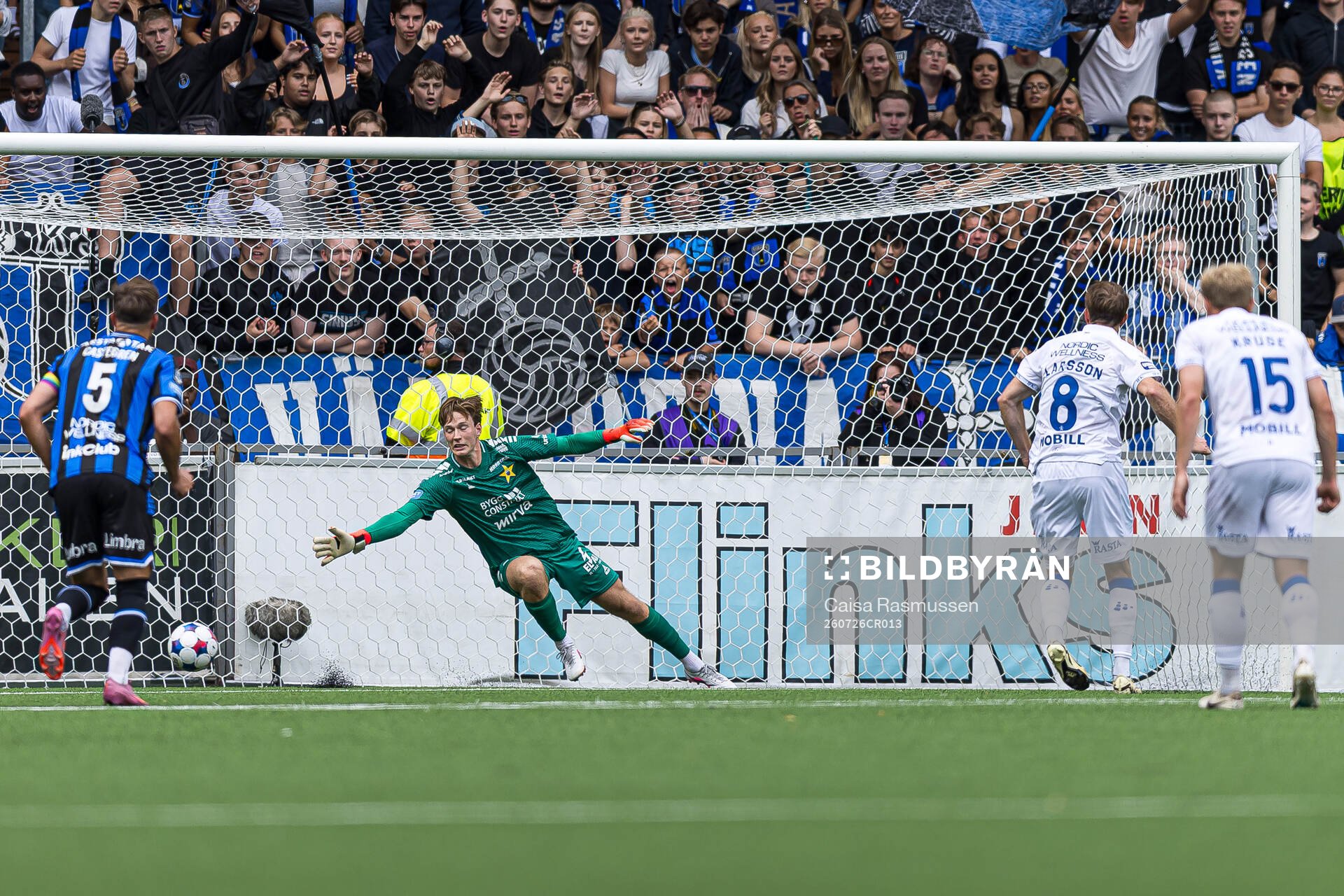 IFK Göteborgs Sam Larsson gör 2-1