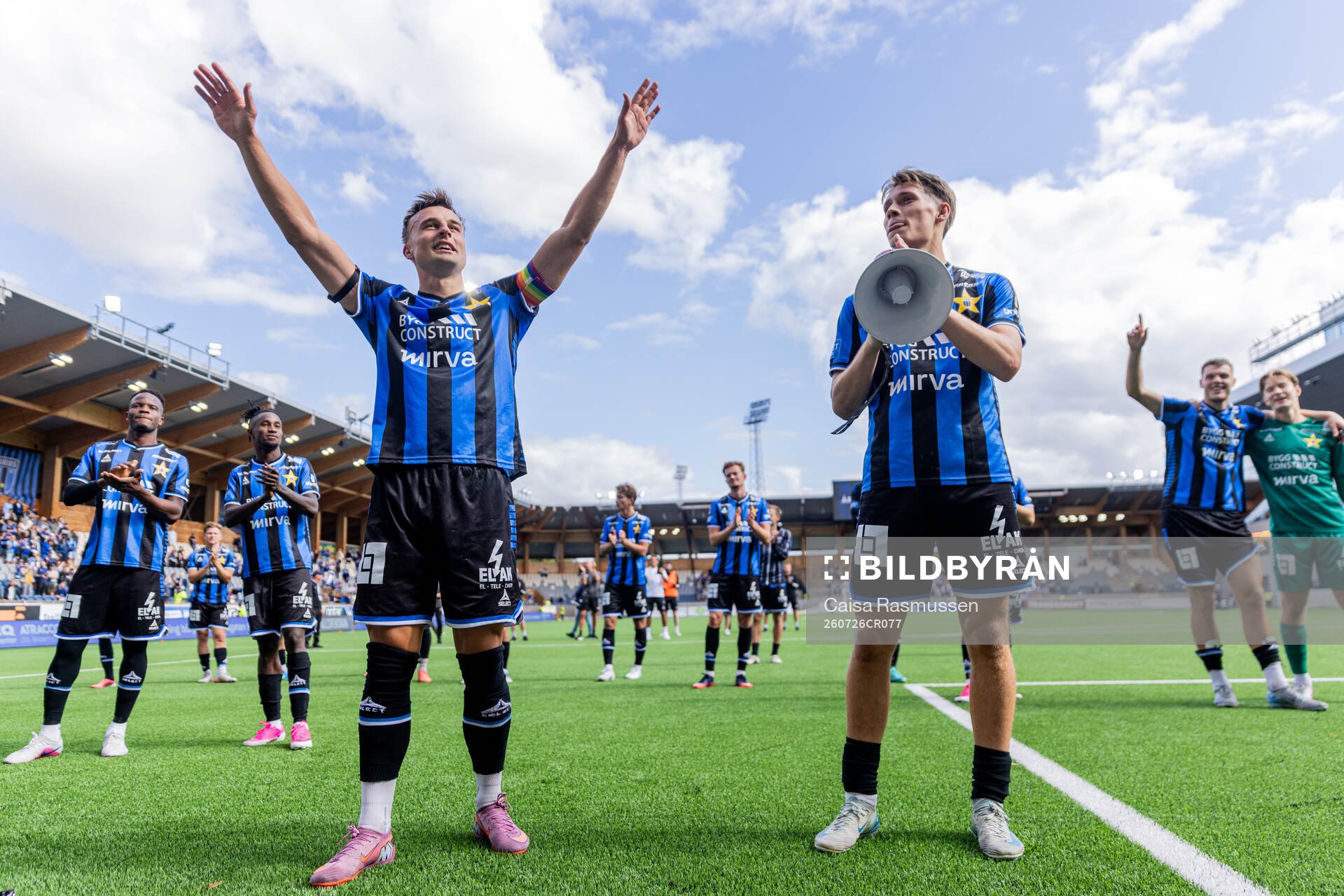 Sirius Henrik Rönnlöf Castegren och Marcus Lindberg jublar