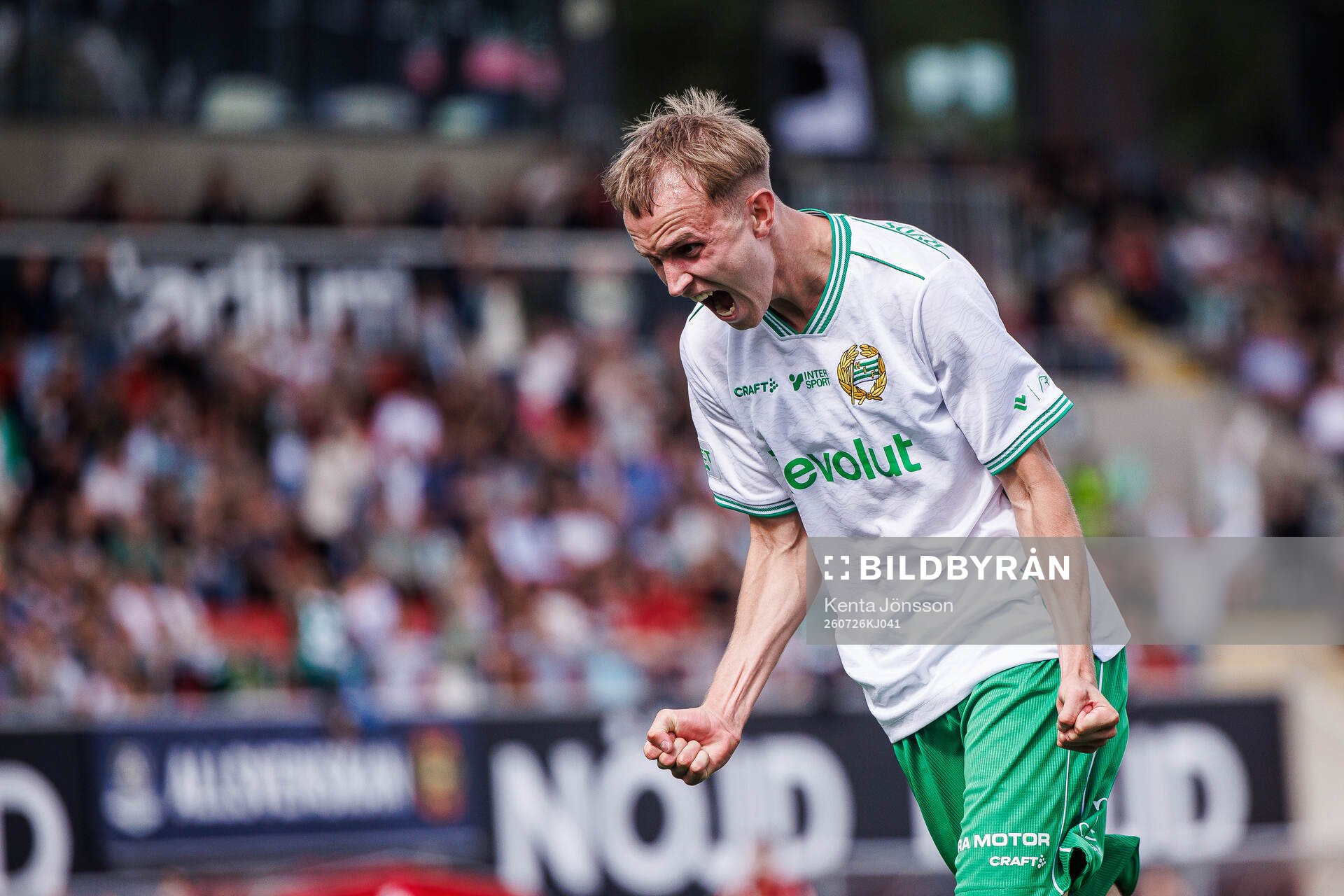 Hammarbys Victor Lind jublar