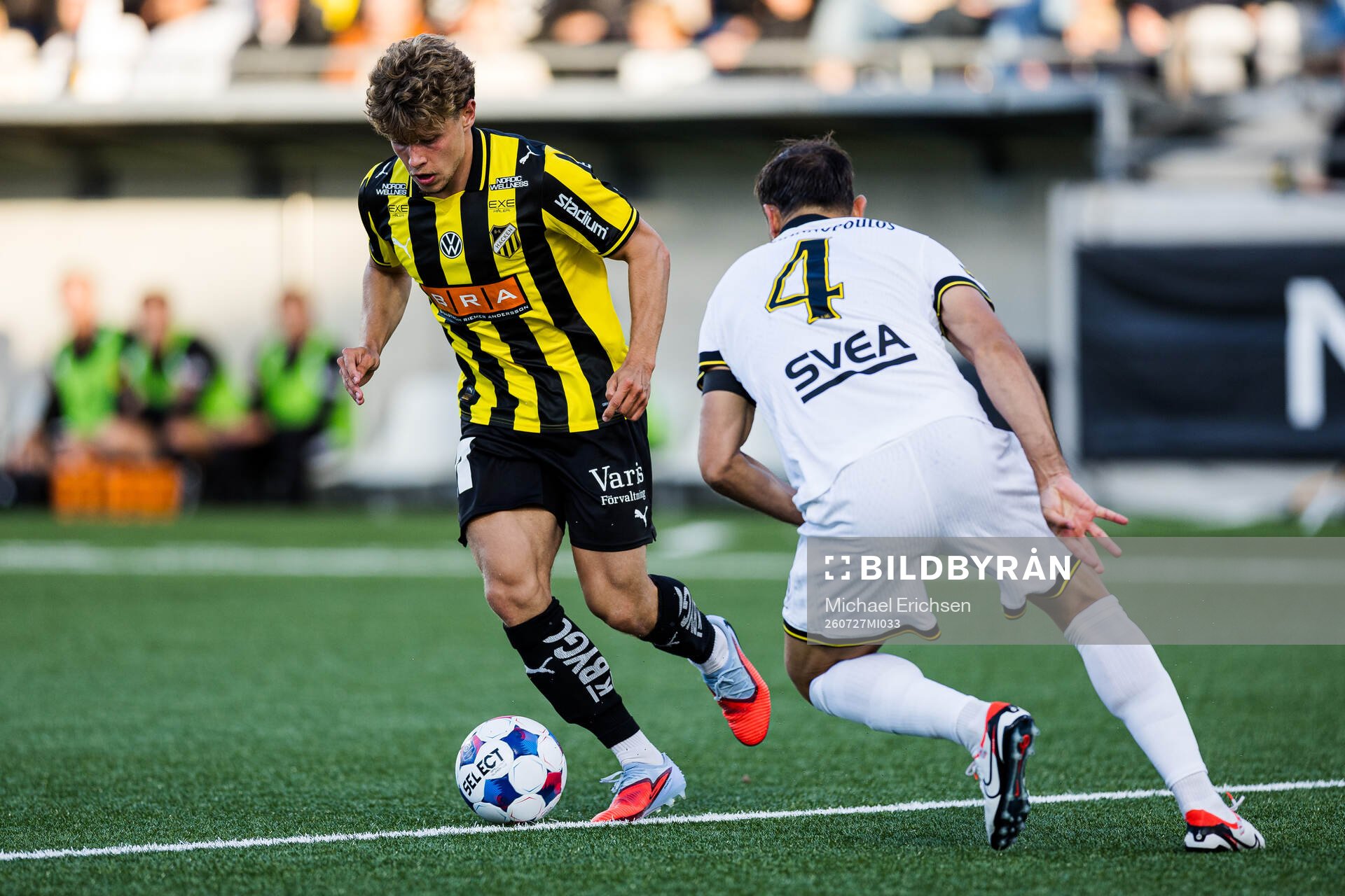 Häckens Gustav Lindgren och AIKs Sotirios Papagiannopoulos