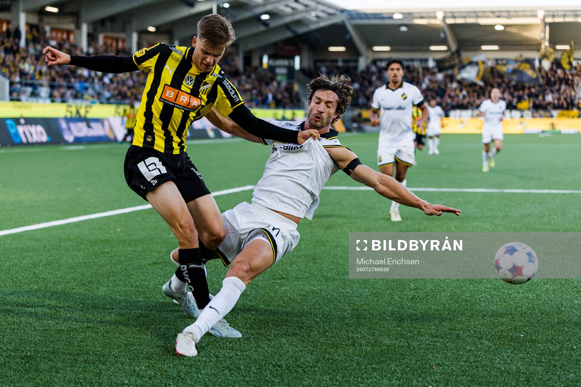 Häckens Adrian Svanbäck och AIKs Hervé Matthys