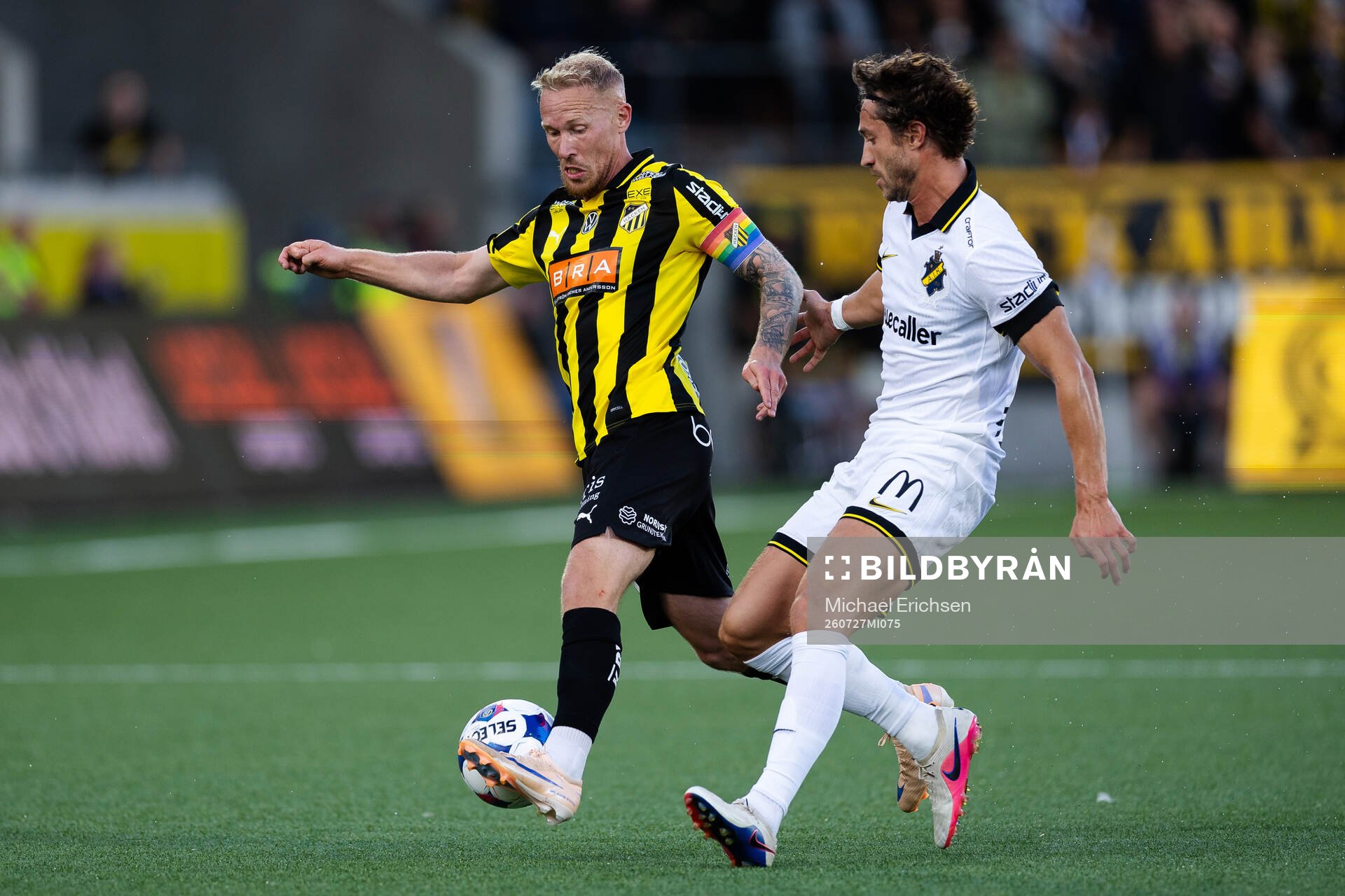 Häckens Mikkel Rygaard Jensen och AIKs Hervé Matthys