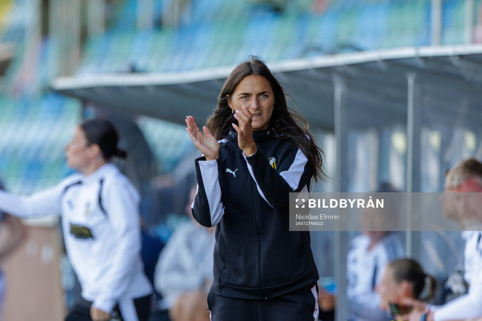 Häckens tränare Elena Sadiku