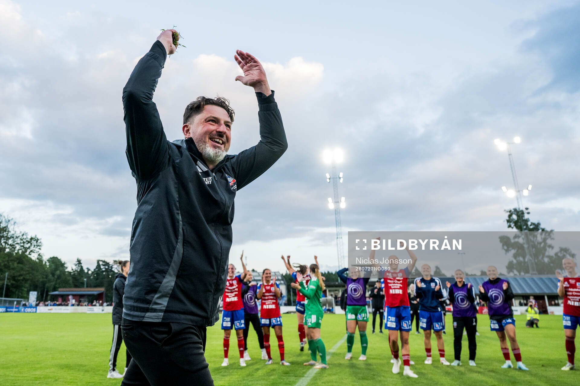 Vittsjös tränare Mladen Blagojevic jublar