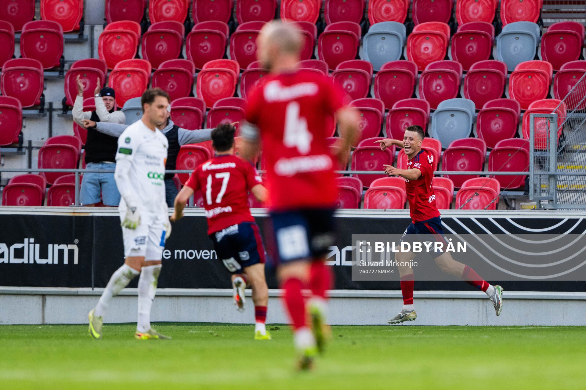 Östers Filip Olsson jublar