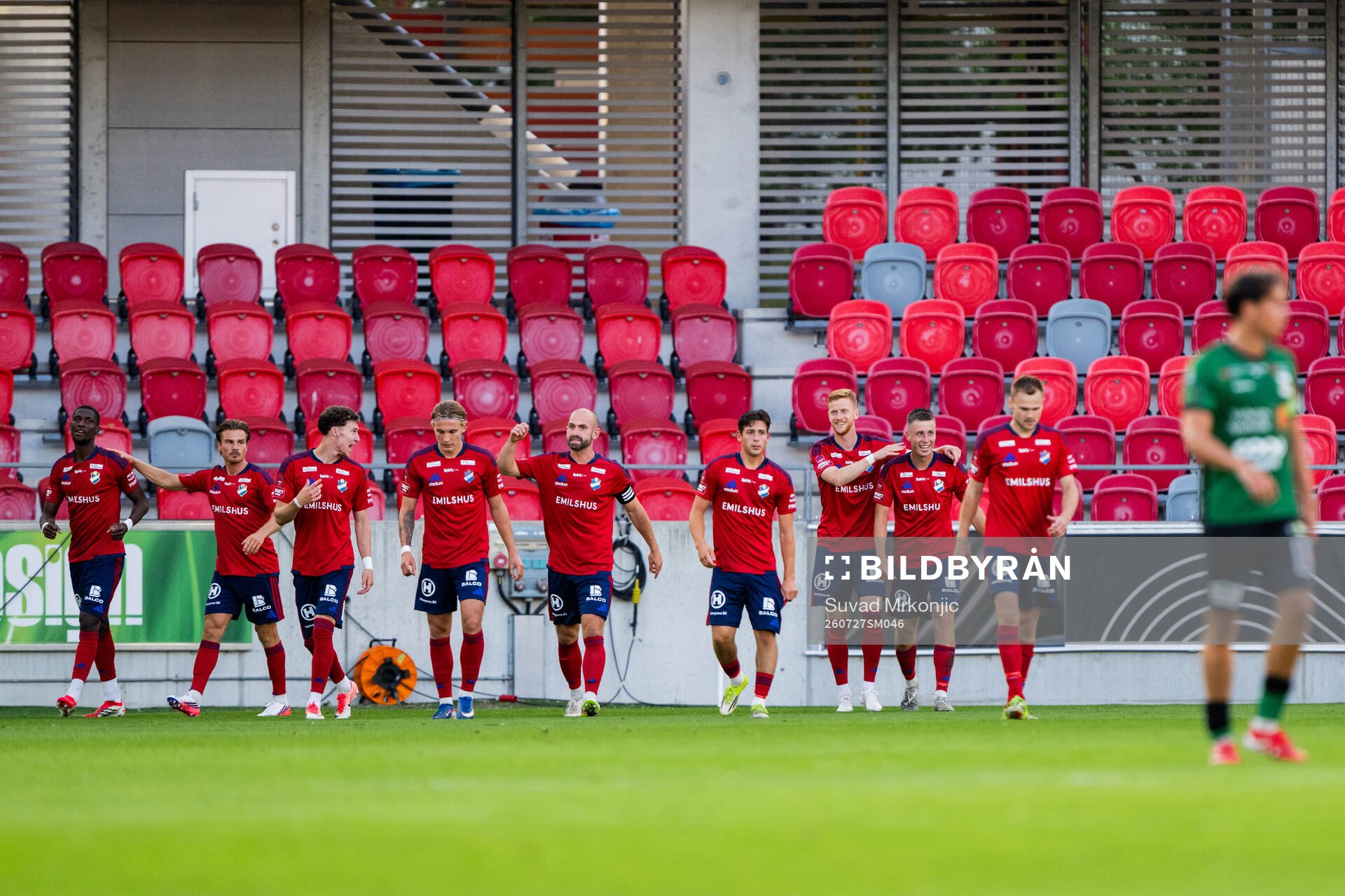 Östers Filip Olsson jublar