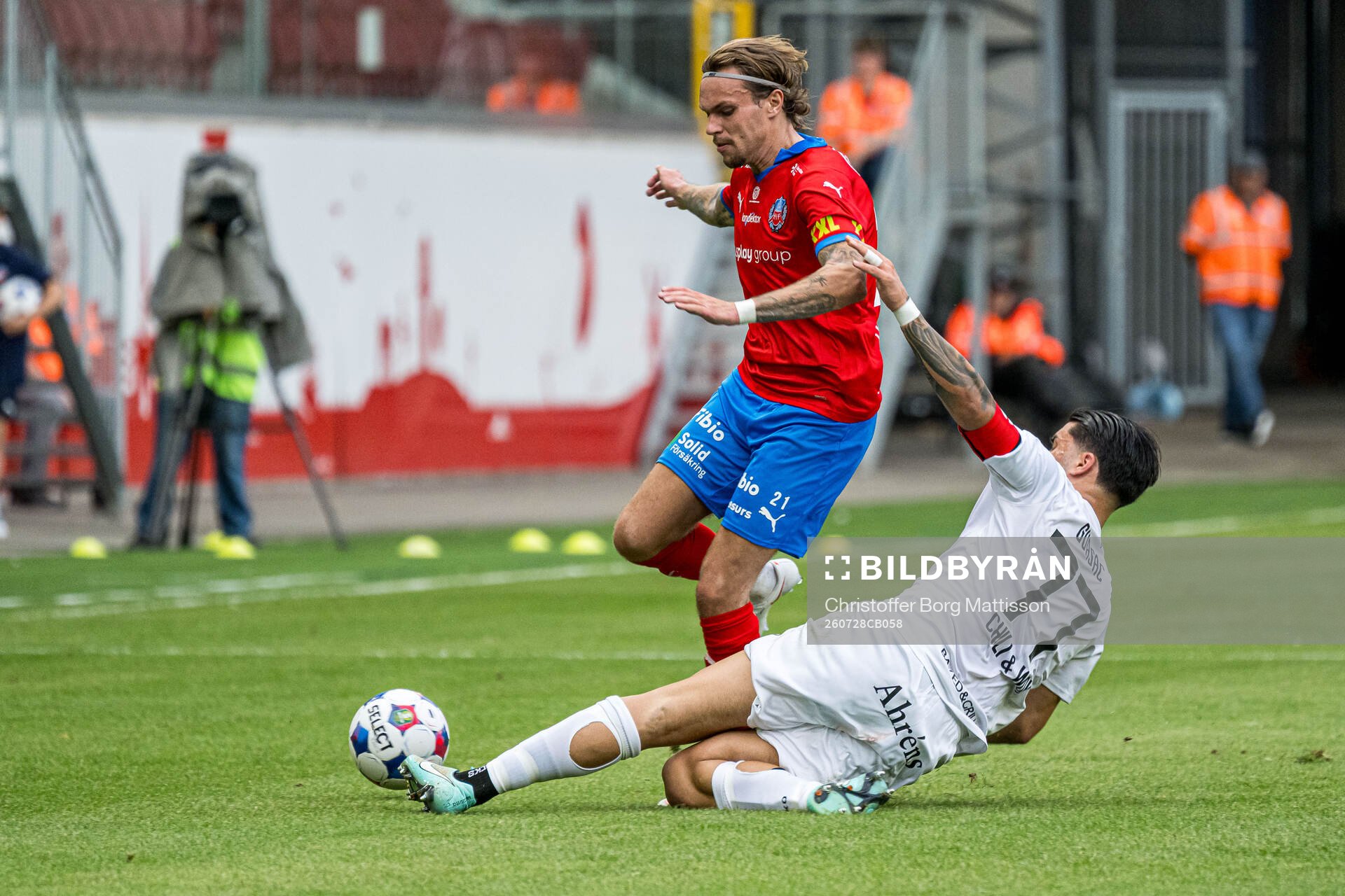Helsingborgs Julian Larsson och Nordic Uniteds Jonathan
