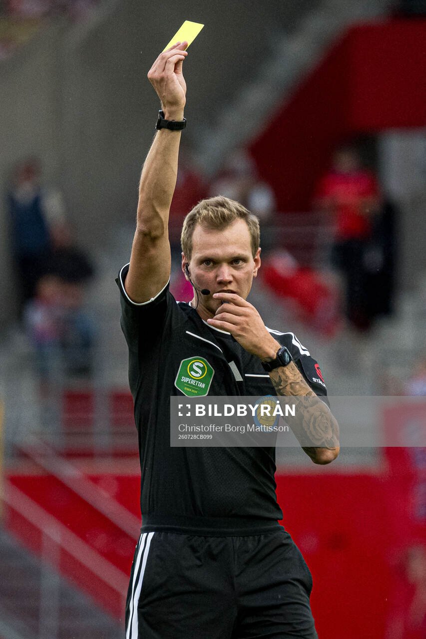 Domare Fredrik Alknäs