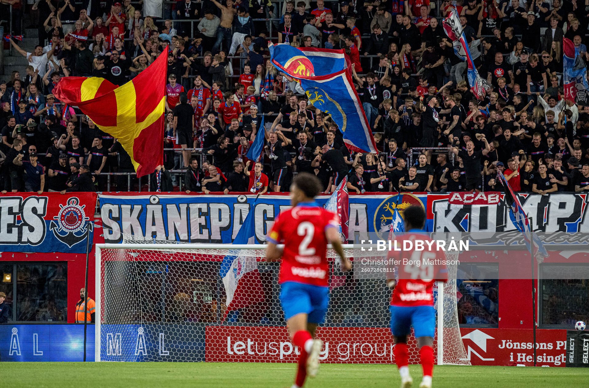 Helsingborgs supportrar jublar