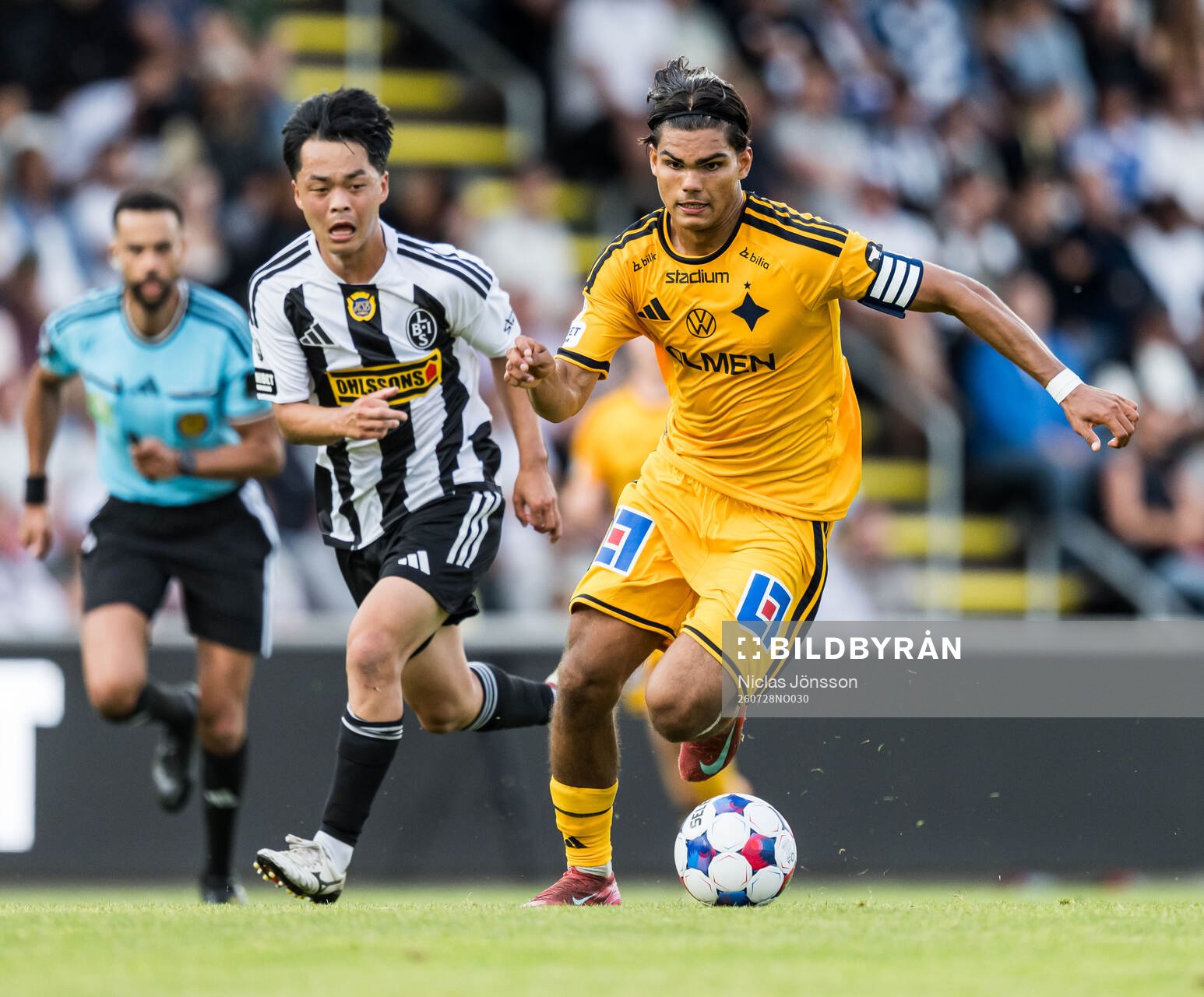 Landskronas Kota Sakurai och IFK Norrköpings Noel Sernelius