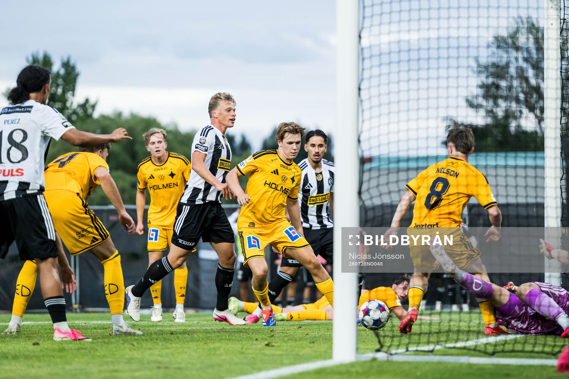 Landskronas Tobias Karlsson och IFK Norrköpings Ture