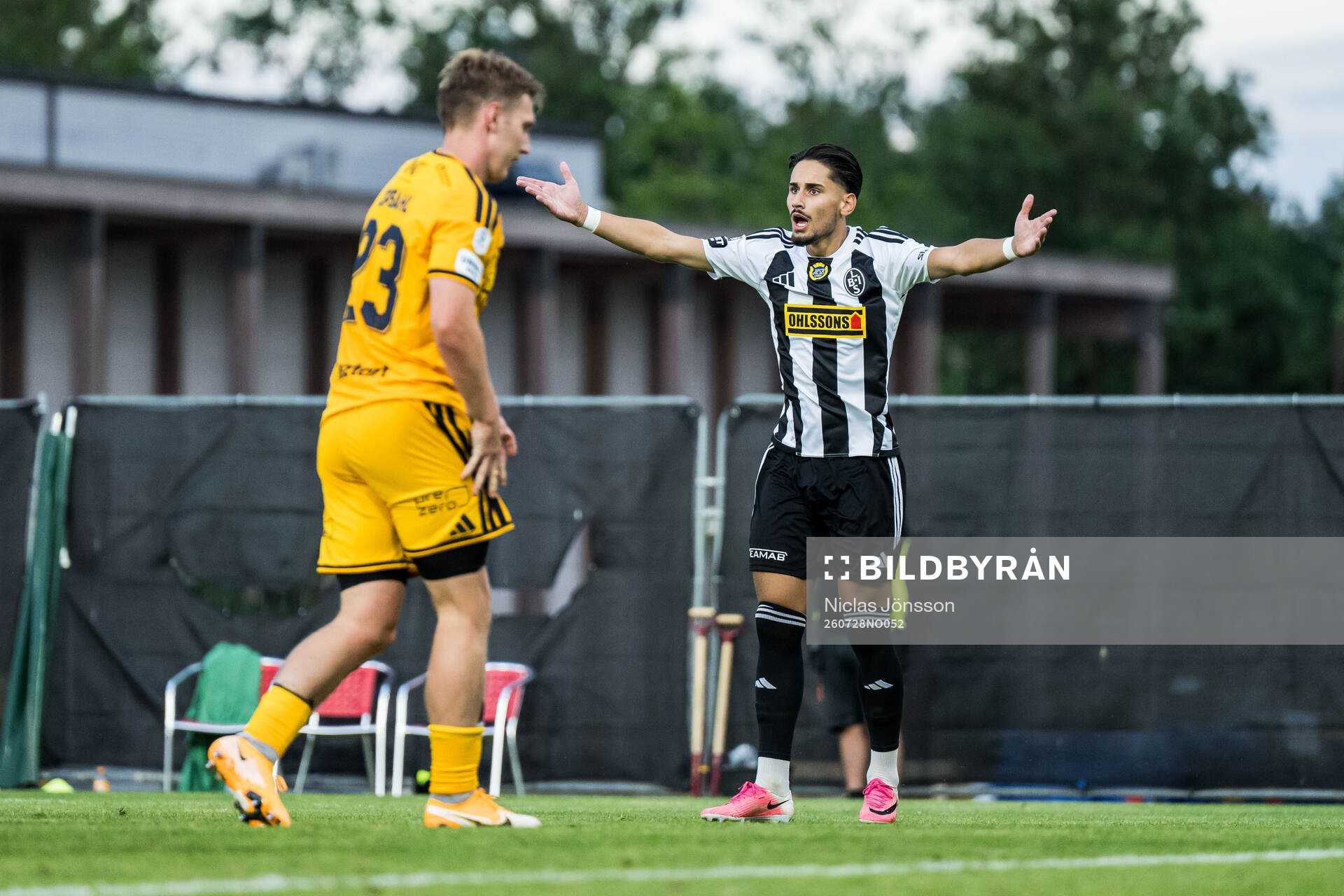Landskronas Enes Hebibovic reagerar