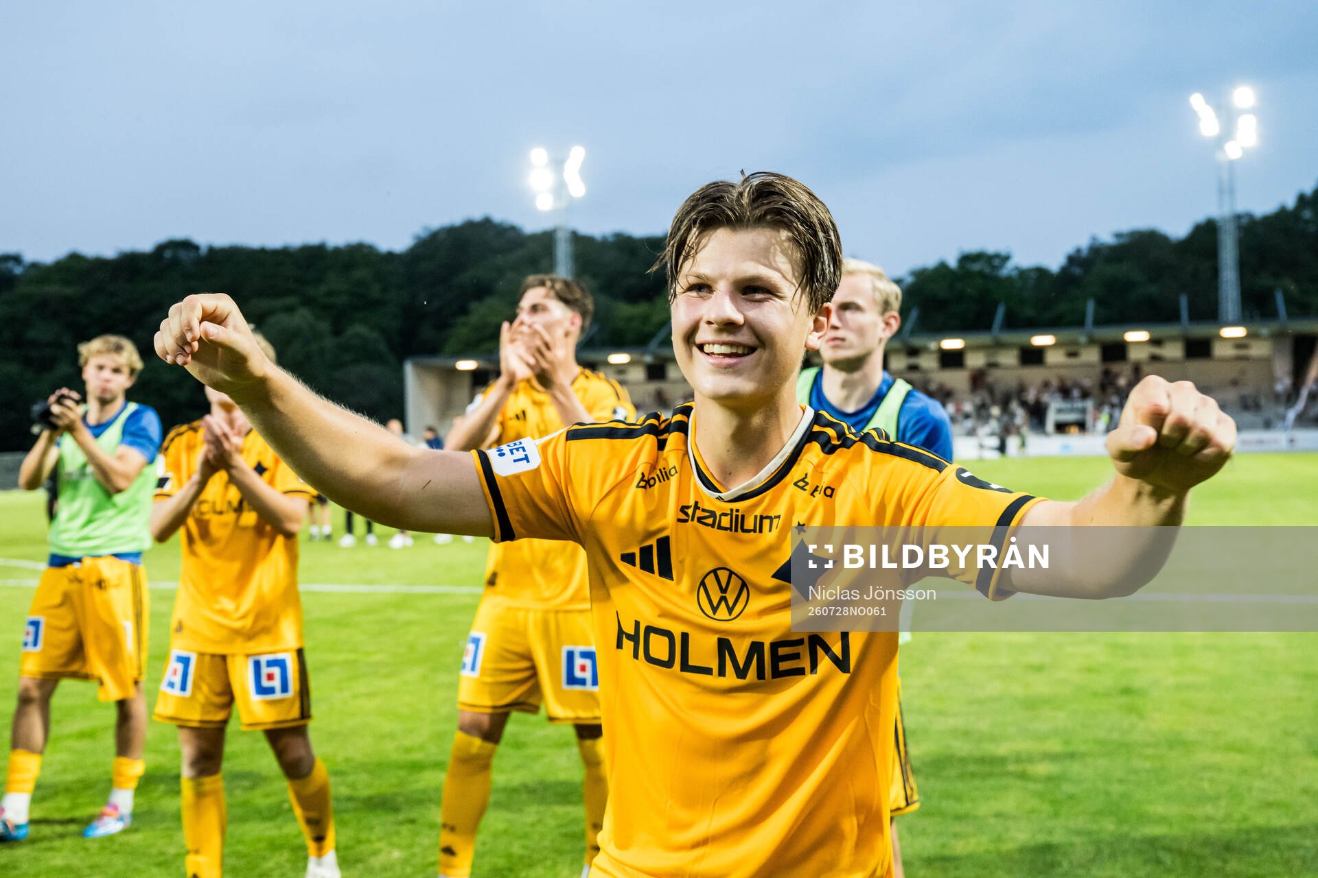IFK Norrköpings Axel Brönner jublar
