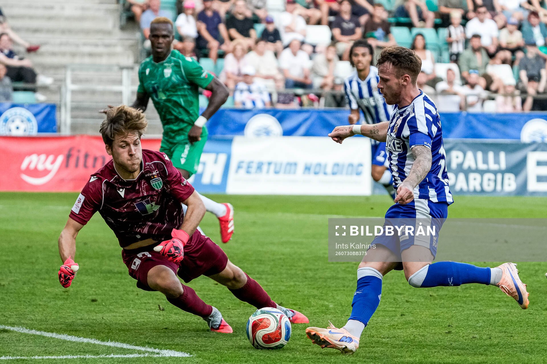 Goalkeeper Karl Vallner of Levadia Tallinn and Tobias