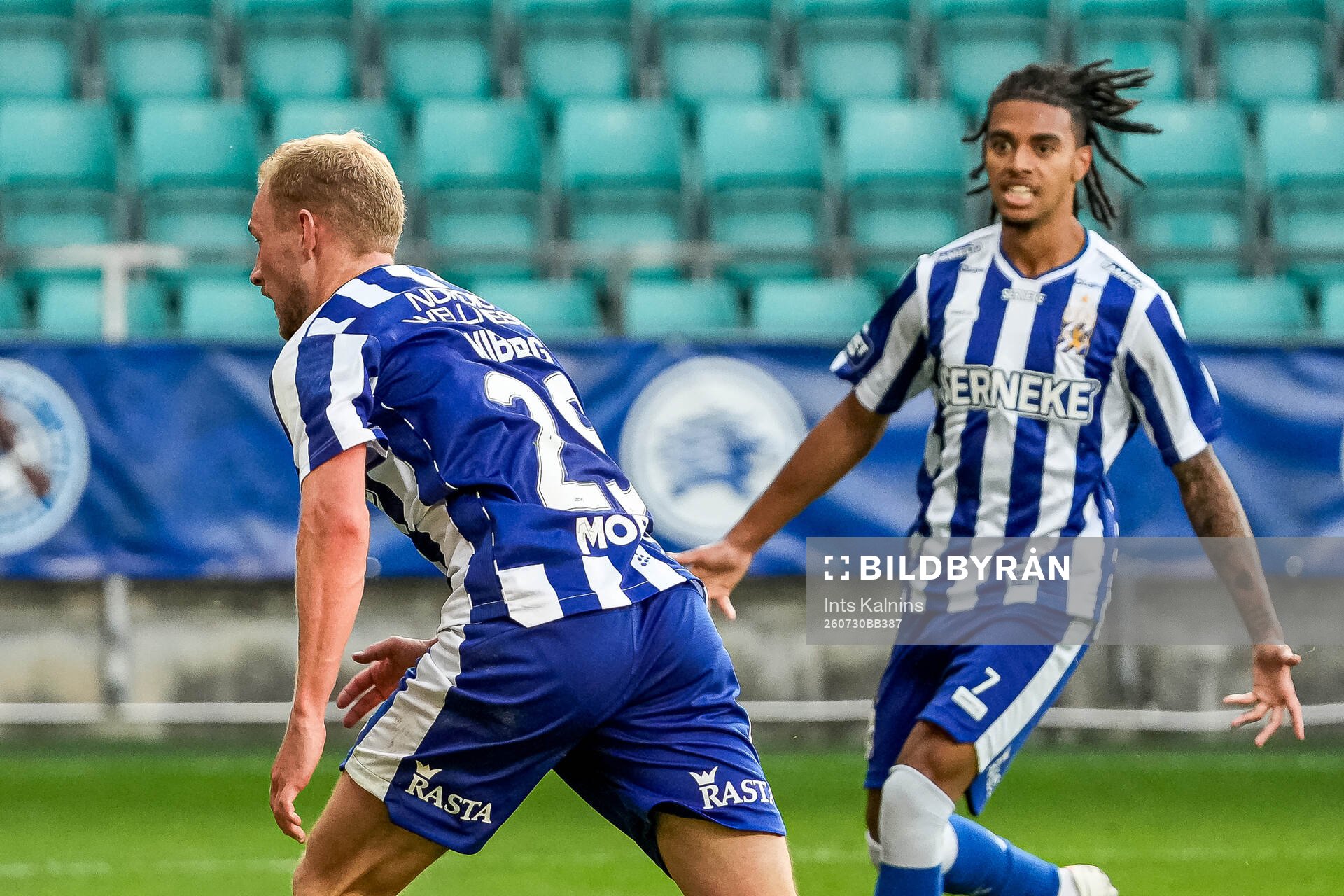 Adam Bergmark Wiberg of IFK Göteborg celebrates