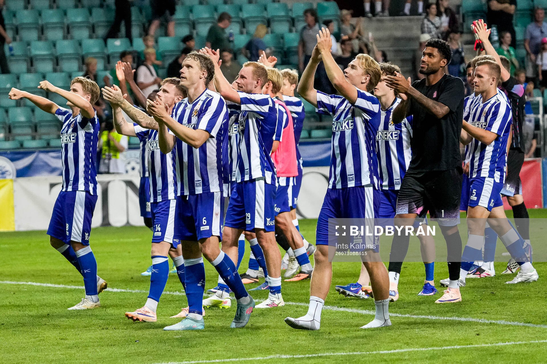 Players of IFK Göteborg celebrate