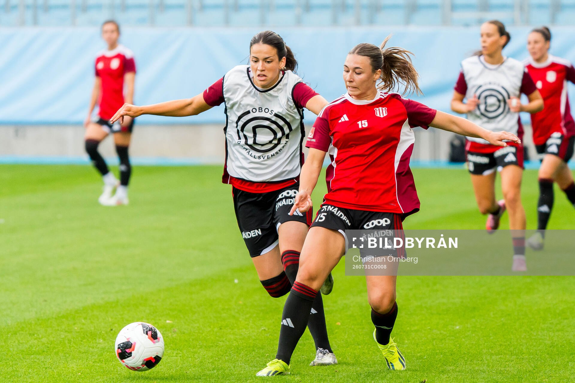 Piteås Andrea Simonovic och Alexandra Hellekant