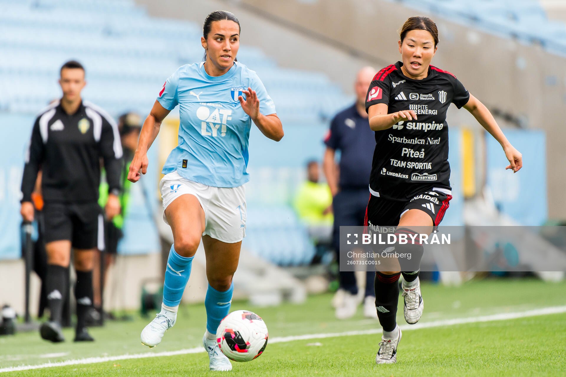 Malmö FFs Vesna Milivojevic och Piteås Shiho Matsubara