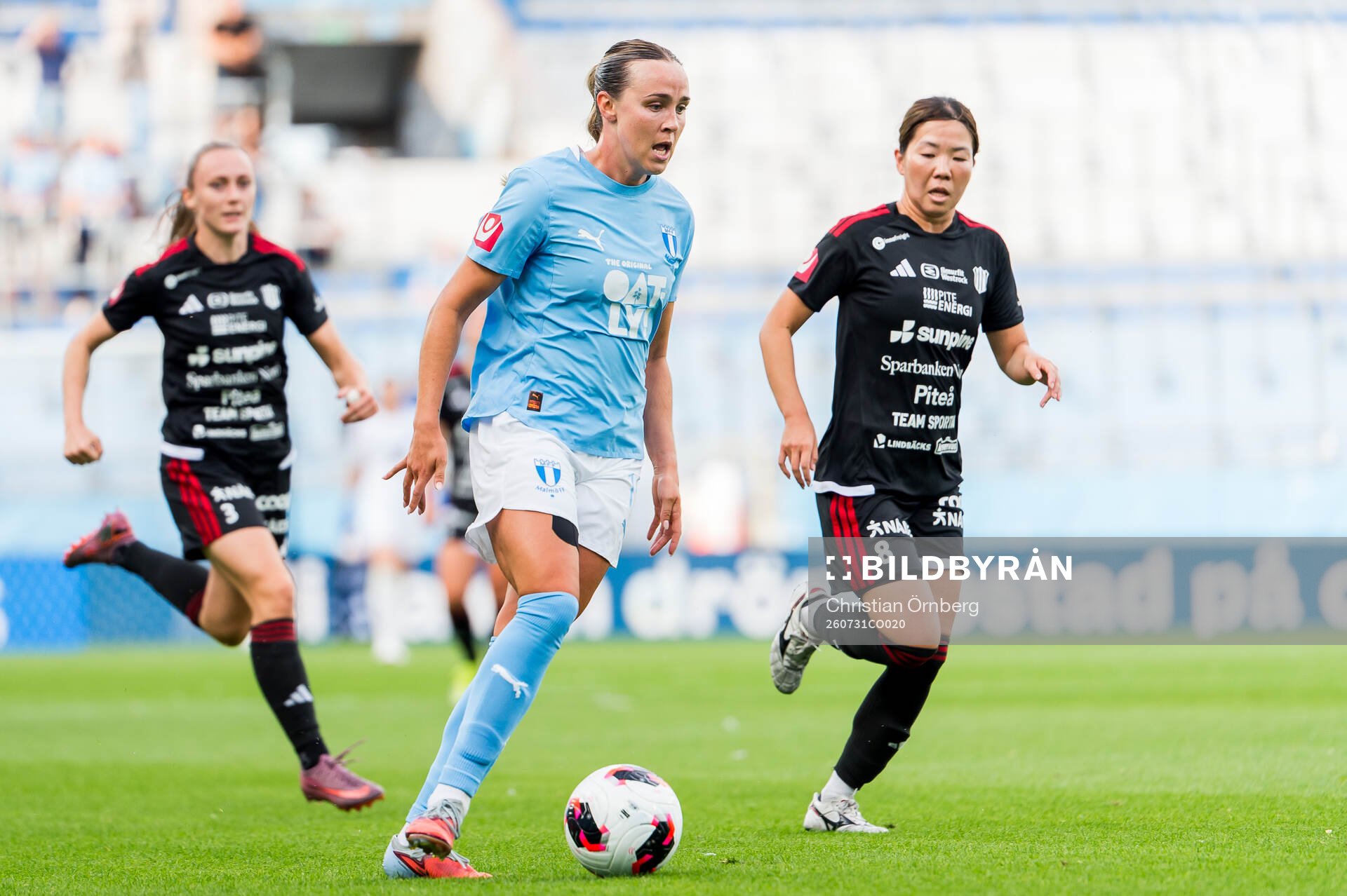 Malmö FFs Larkin Russell, Piteås Asla Johannesen och