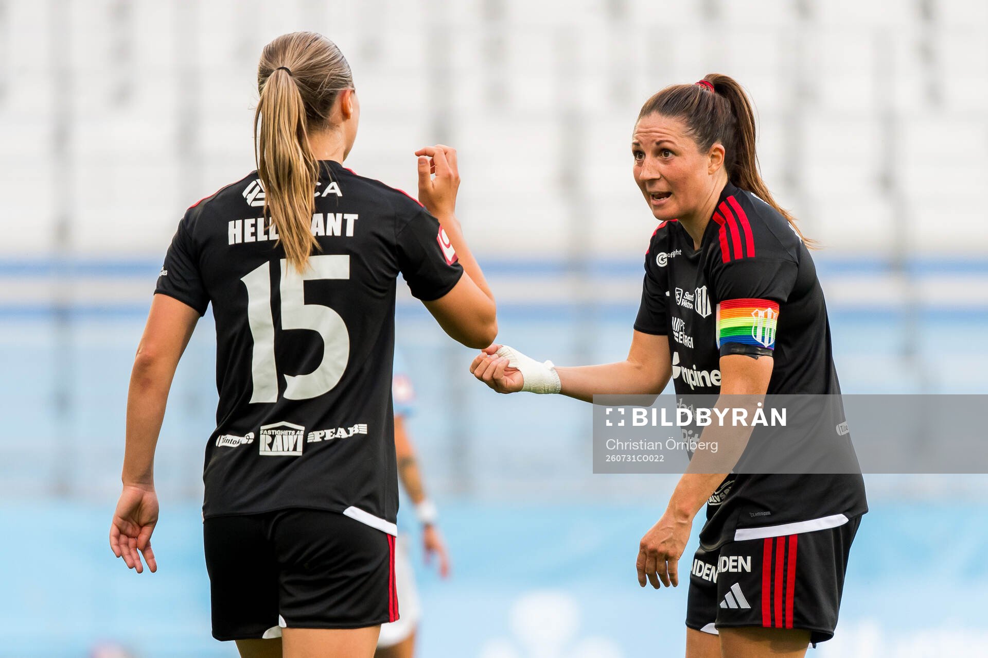 Piteås Alexandra Hellekant och Josefin Johansson deppar