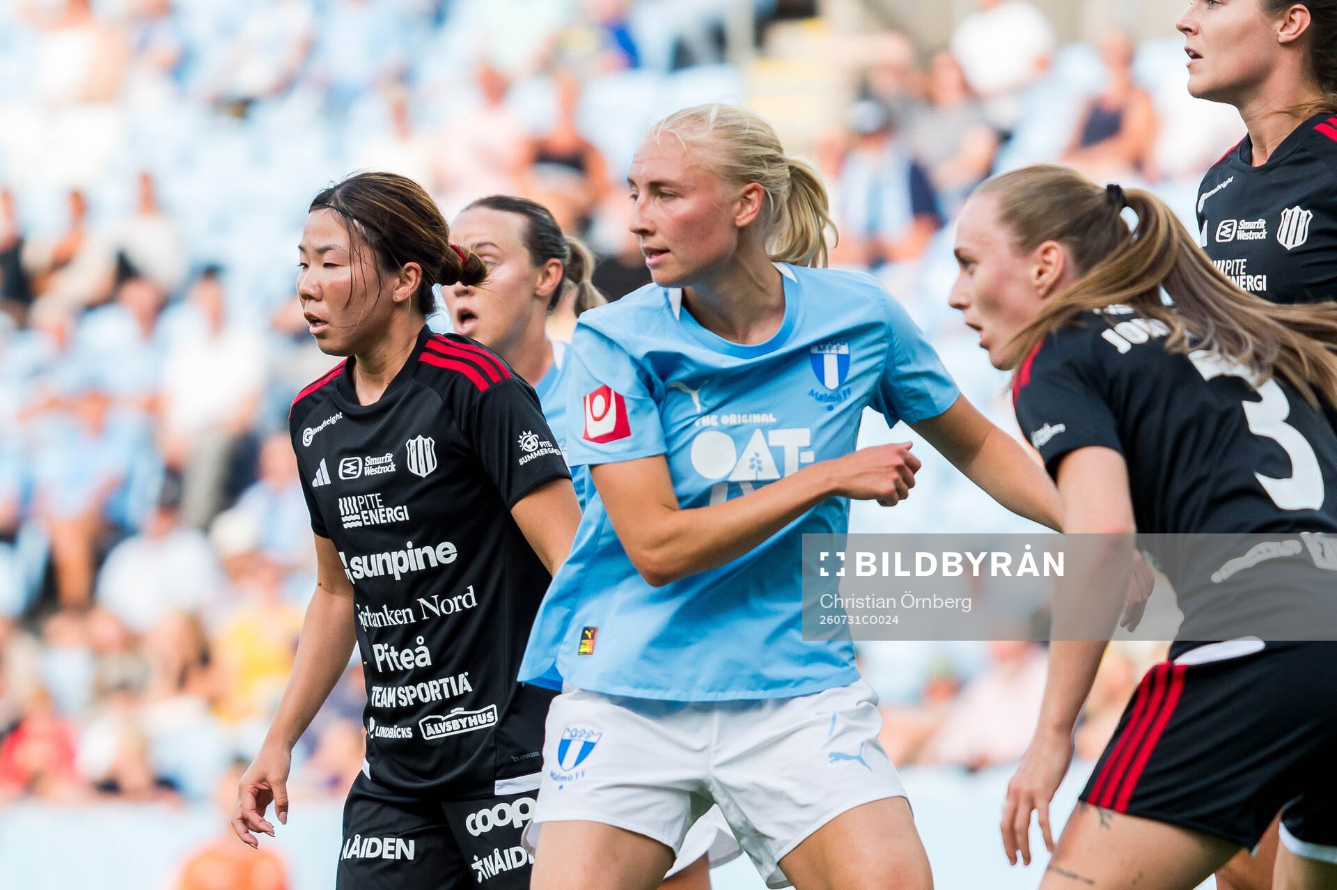 Malmö FFs Stinalisa Johansson, Piteås Shiho Matsubara och